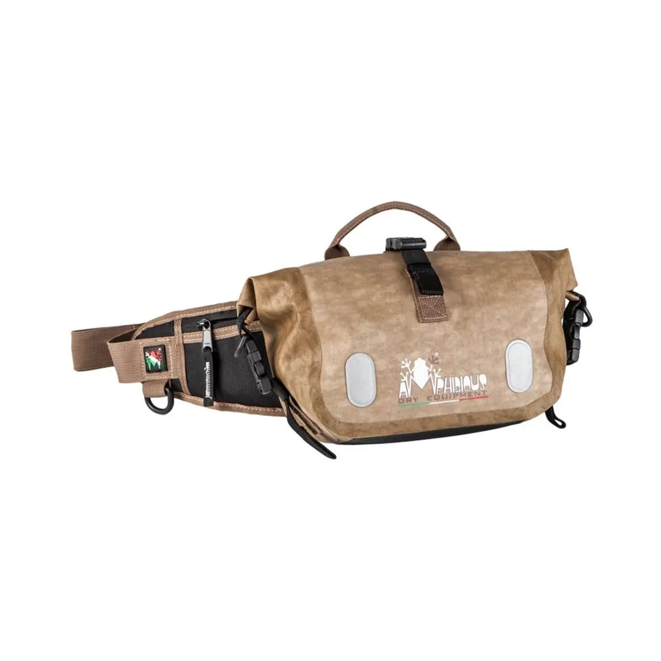 amphibious-koala-micron-light-sac-banane-tanche-compact image 1