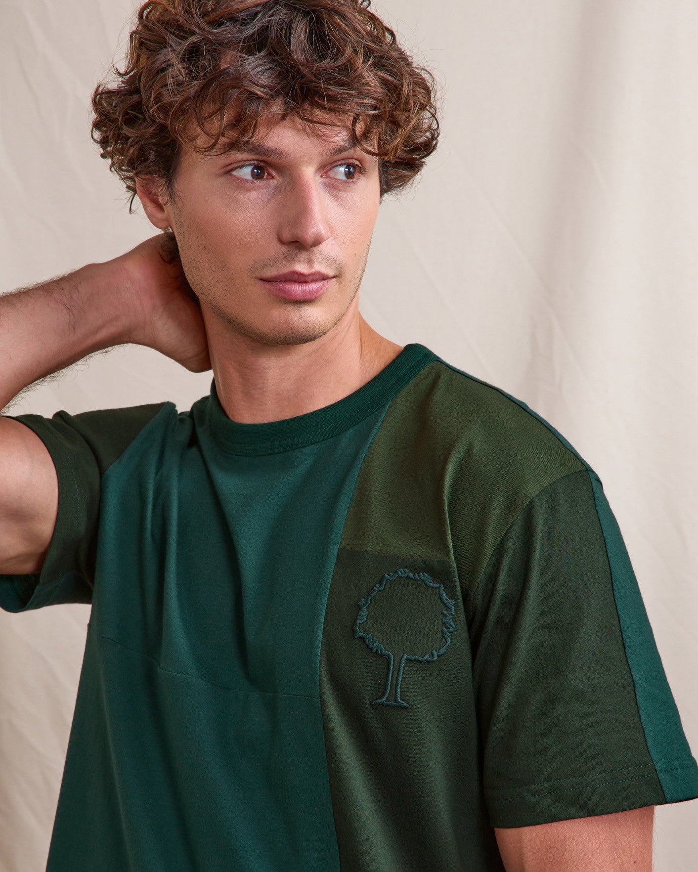 faguo-lugny-t-shirt-imprim-vert-upcycl-homme image 3