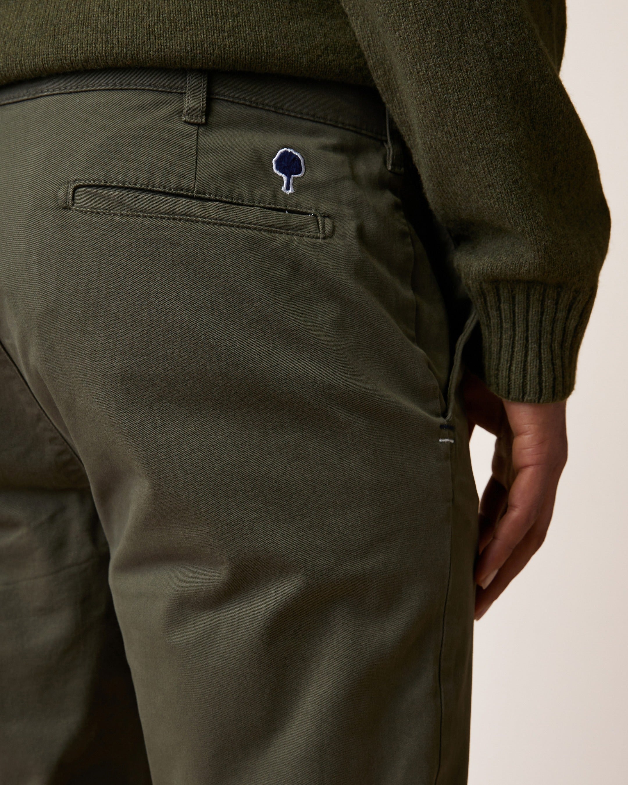 faguo-brix-chino-homme-kaki-clair-en-coton-bio-fusel image 6