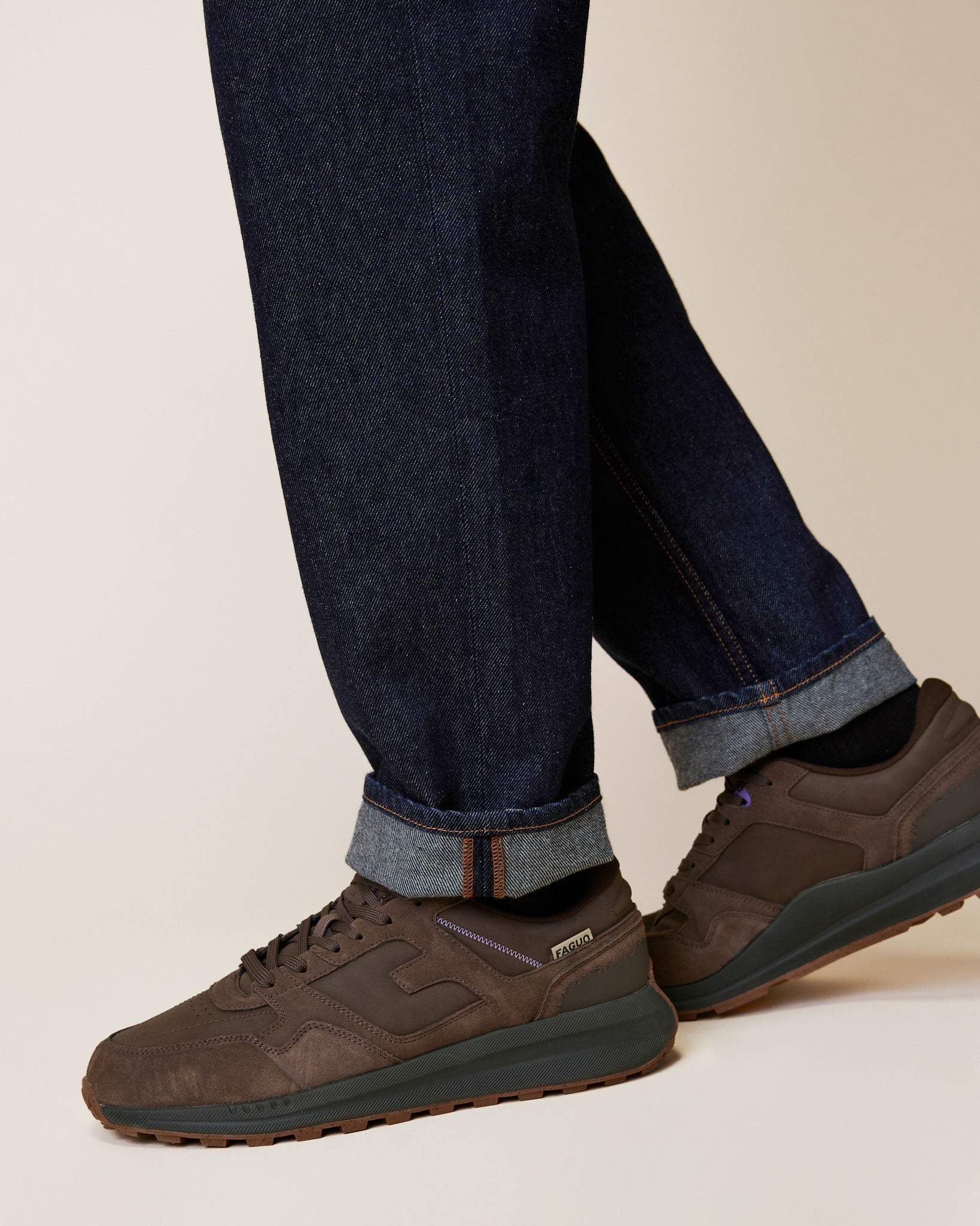 faguo-limwood-baskets-cuir-su-de-marron-taupe-homme image 2
