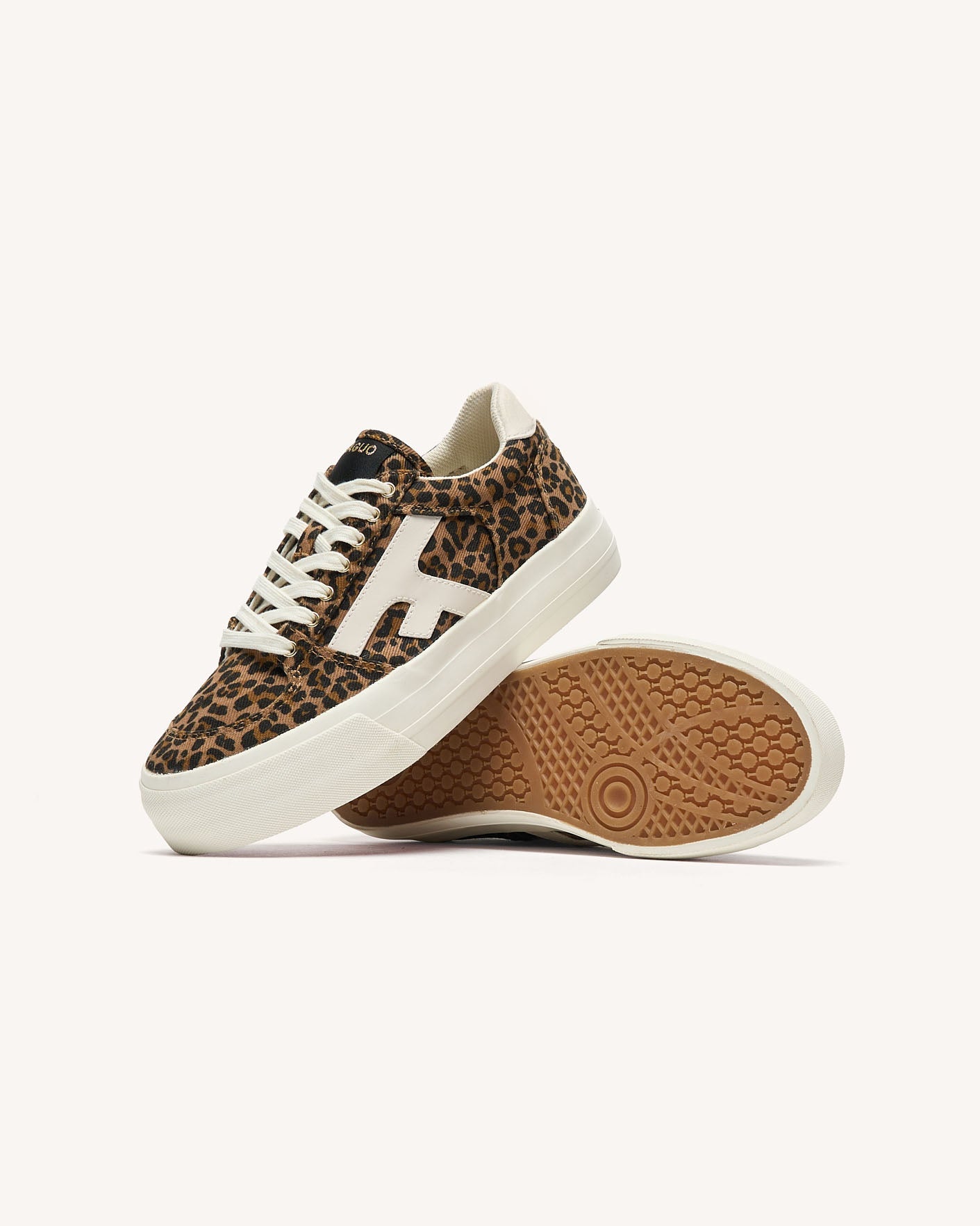 faguo-walnut-platform-baskets-plateformes-l-opard image 4