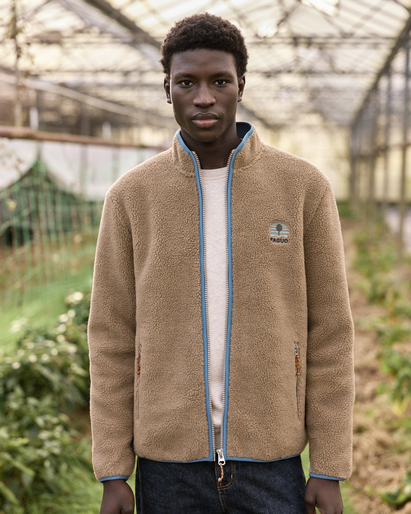 faguo-senonche-veste-polaire-sherpa-beige-bleu image 1