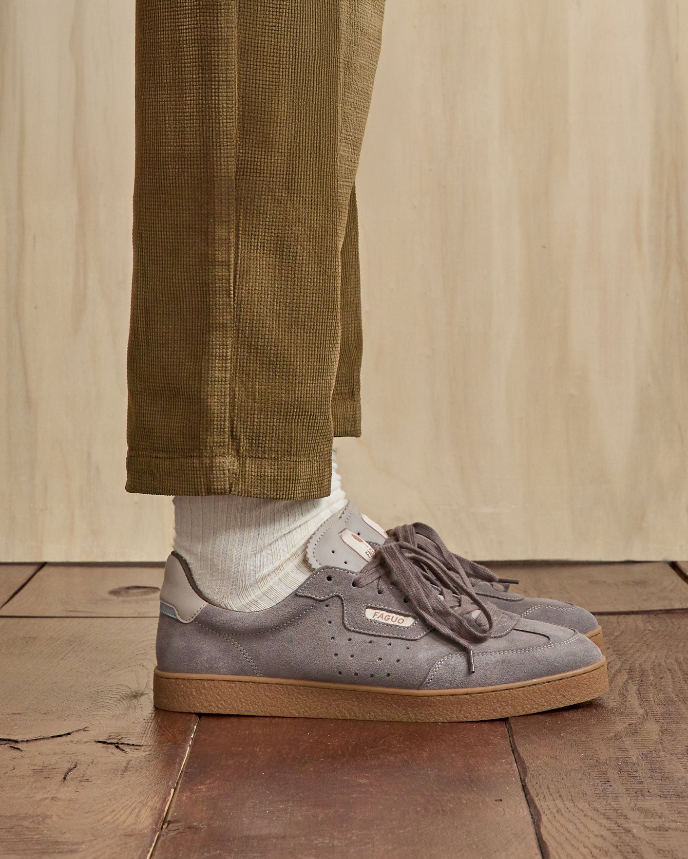 faguo-lumbo-baskets-cuir-su-de-taupe-clair-femme image 3