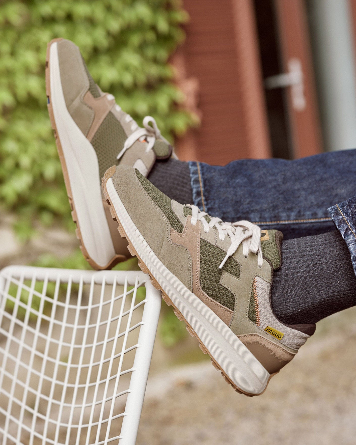 faguo-limwood-baskets-running-kaki-marron-cuir-su-de image 3