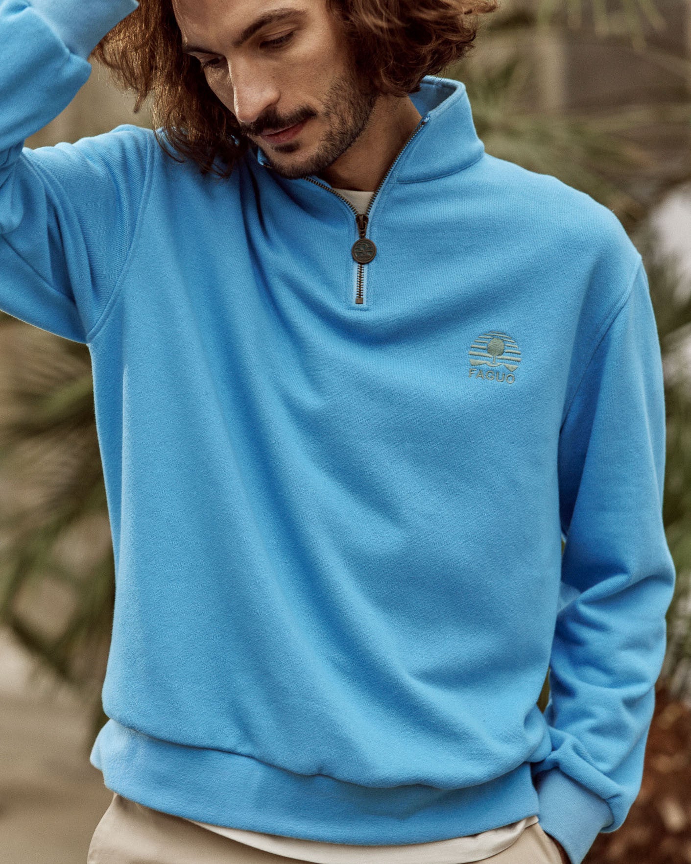 faguo-amboise-sweat-zipp-bleu-azur-homme image 3