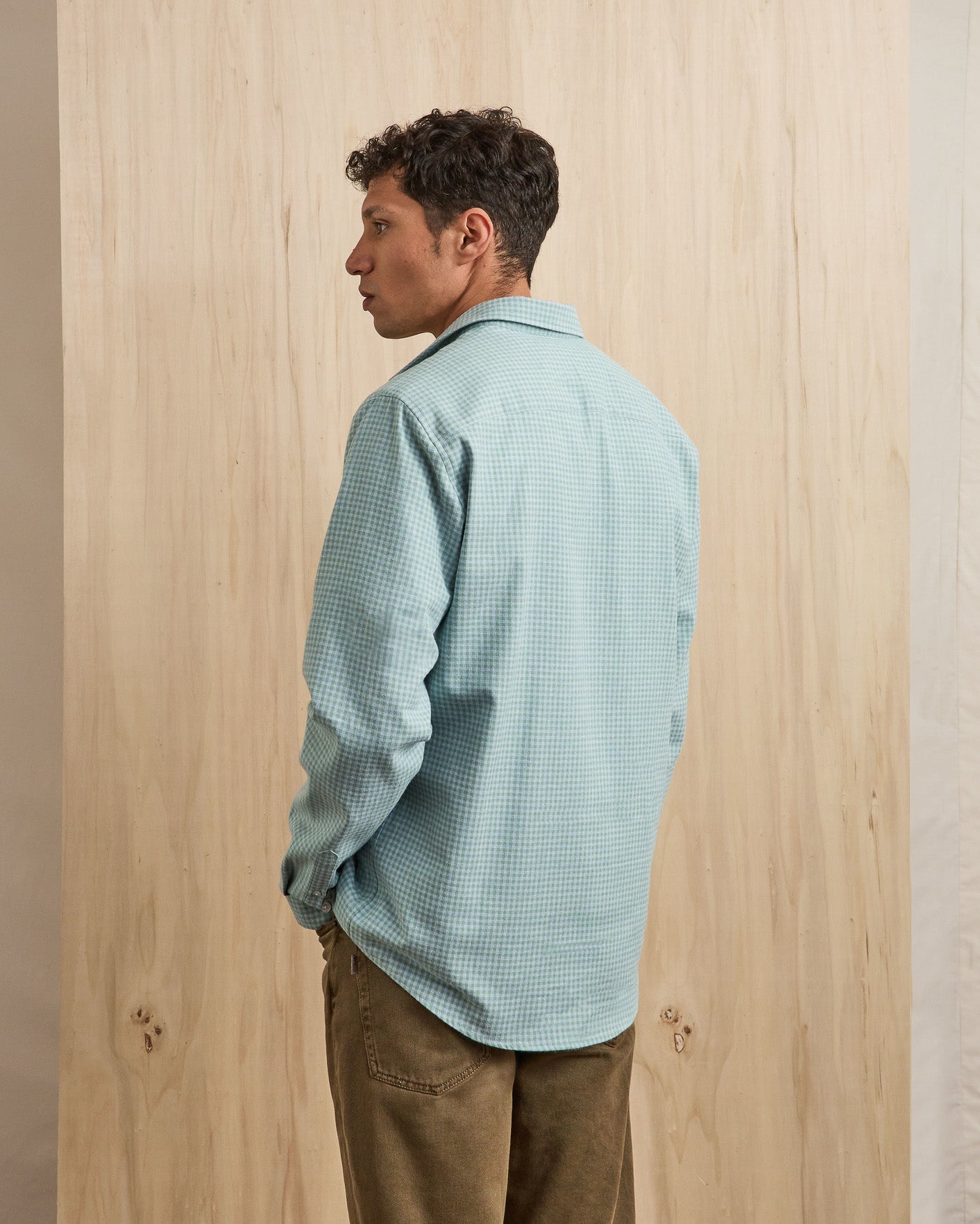 faguo-iraty-chemise-flanelle-vichy-vert-et-bleu-clair-homme image 3