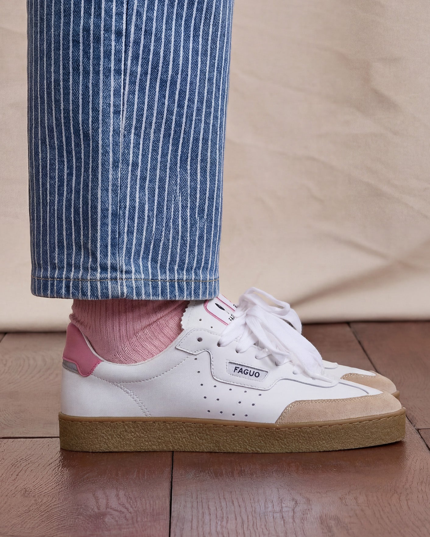 faguo-lumbo-baskets-cuir-et-su-de-blanc-et-rose-gris-femme image 2