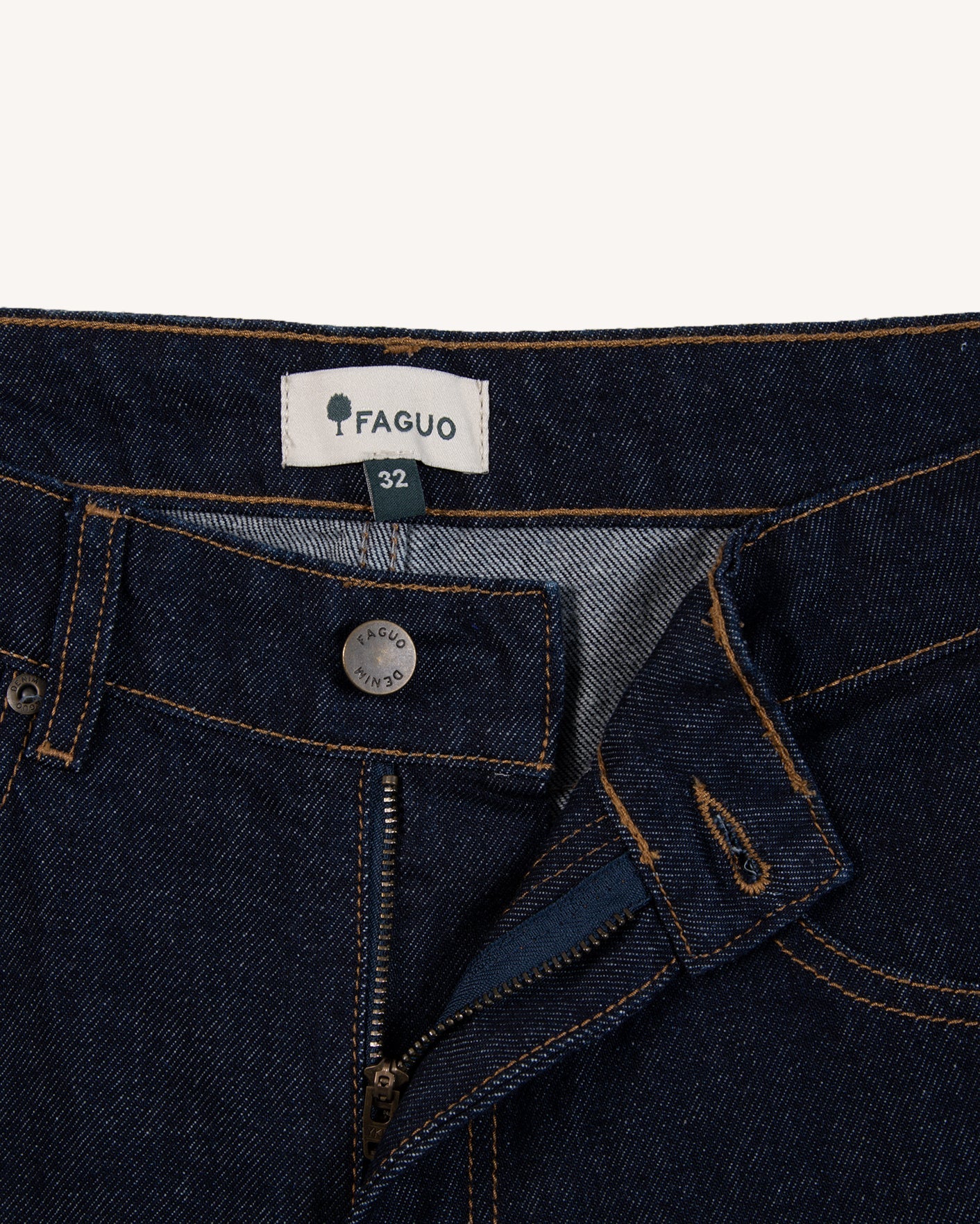 faguo-jean-relaxed-denim-brut-coton-coupe-ample image 1