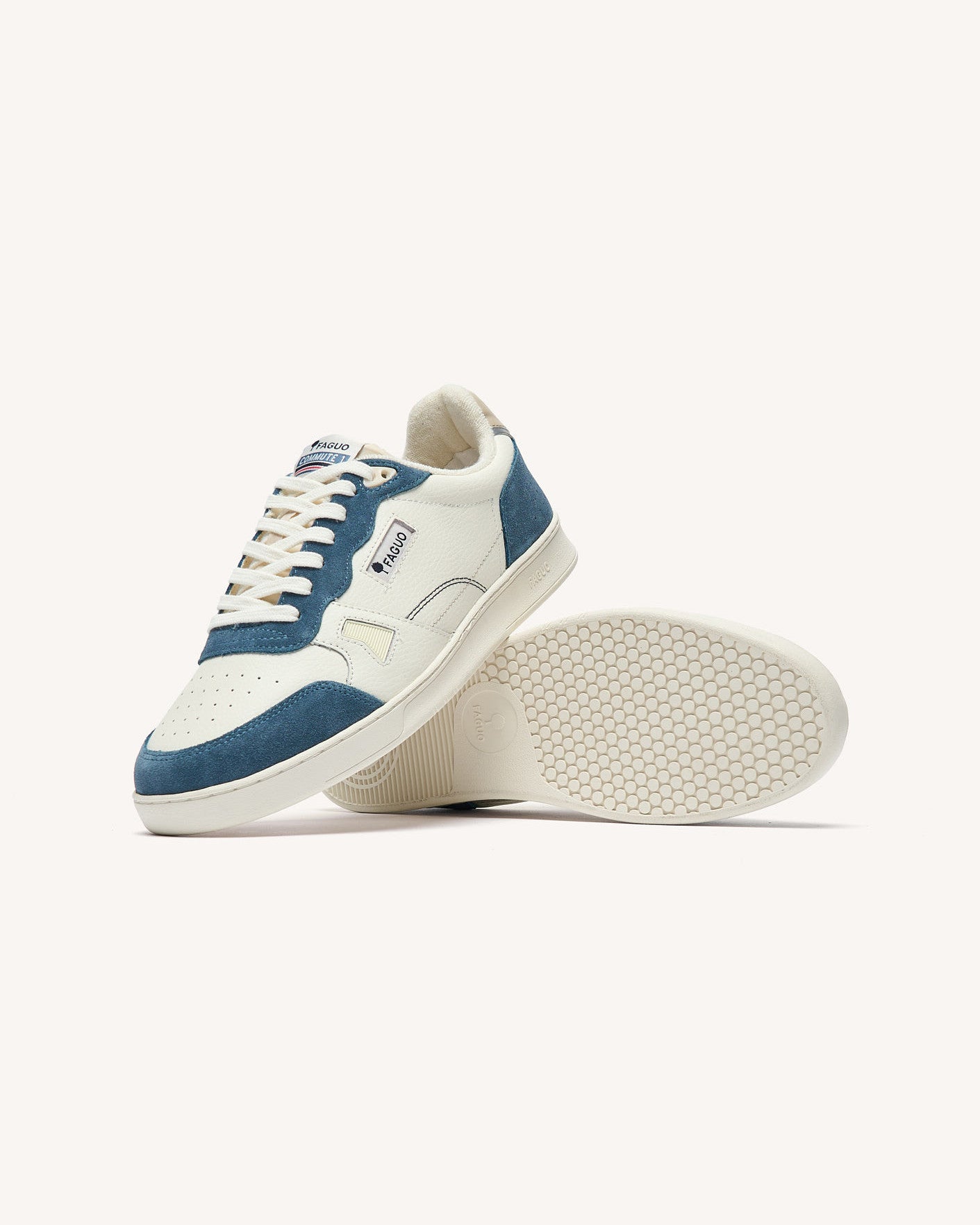 faguo-commute-1-baskets-cuir-blanc-et-bleu image 4