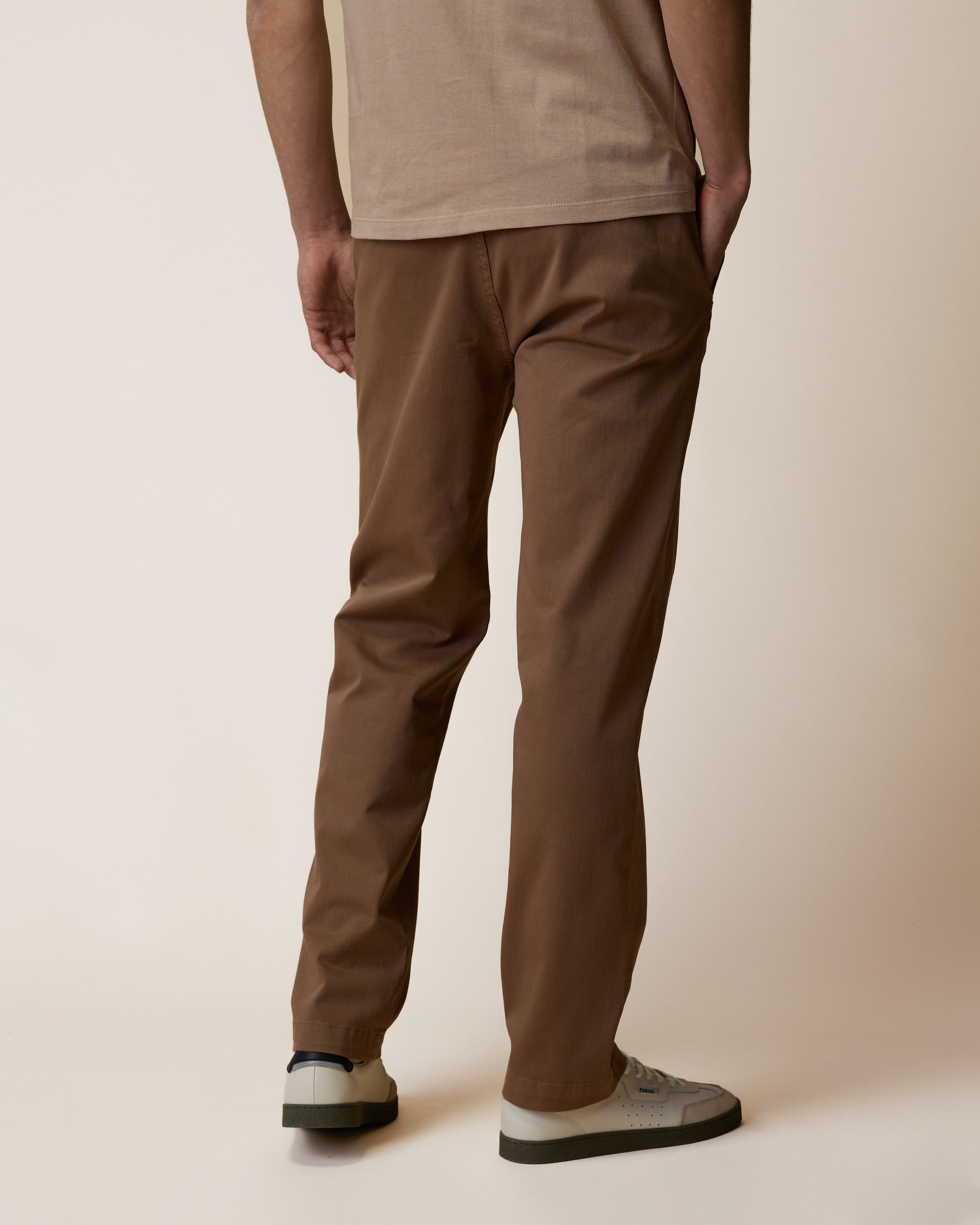 faguo-pantalon-brix-regular-f26pa0101-serg-stretch-taupe-coton-bio image 5