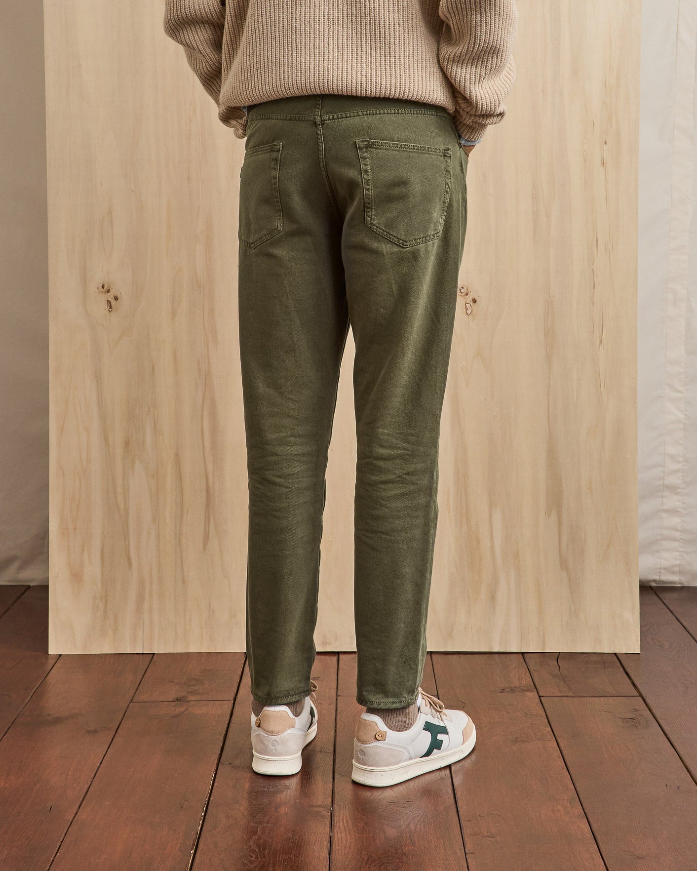 faguo-tapered-jean-homme-marron-coton-recycl-coupe-fusel-e image 3