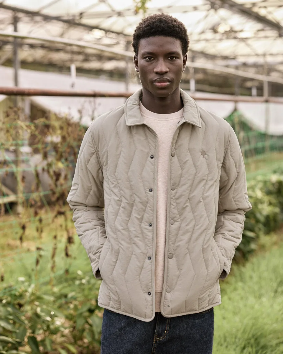 faguo-obernai-veste-matelass-e-beige-coupe-droite image 1