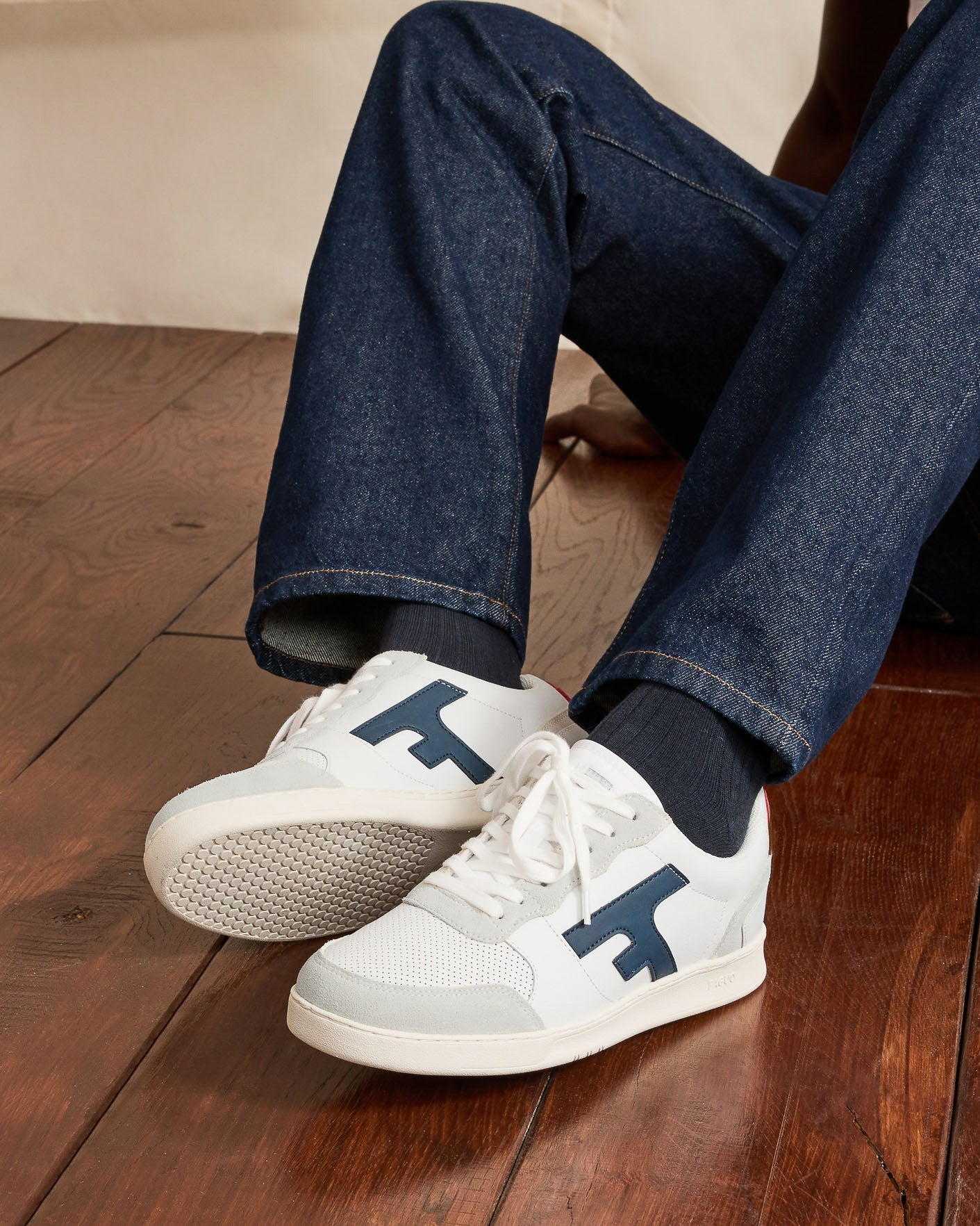 faguo-hazel-baskets-cuir-blanc-et-bleu-marine-homme image 6