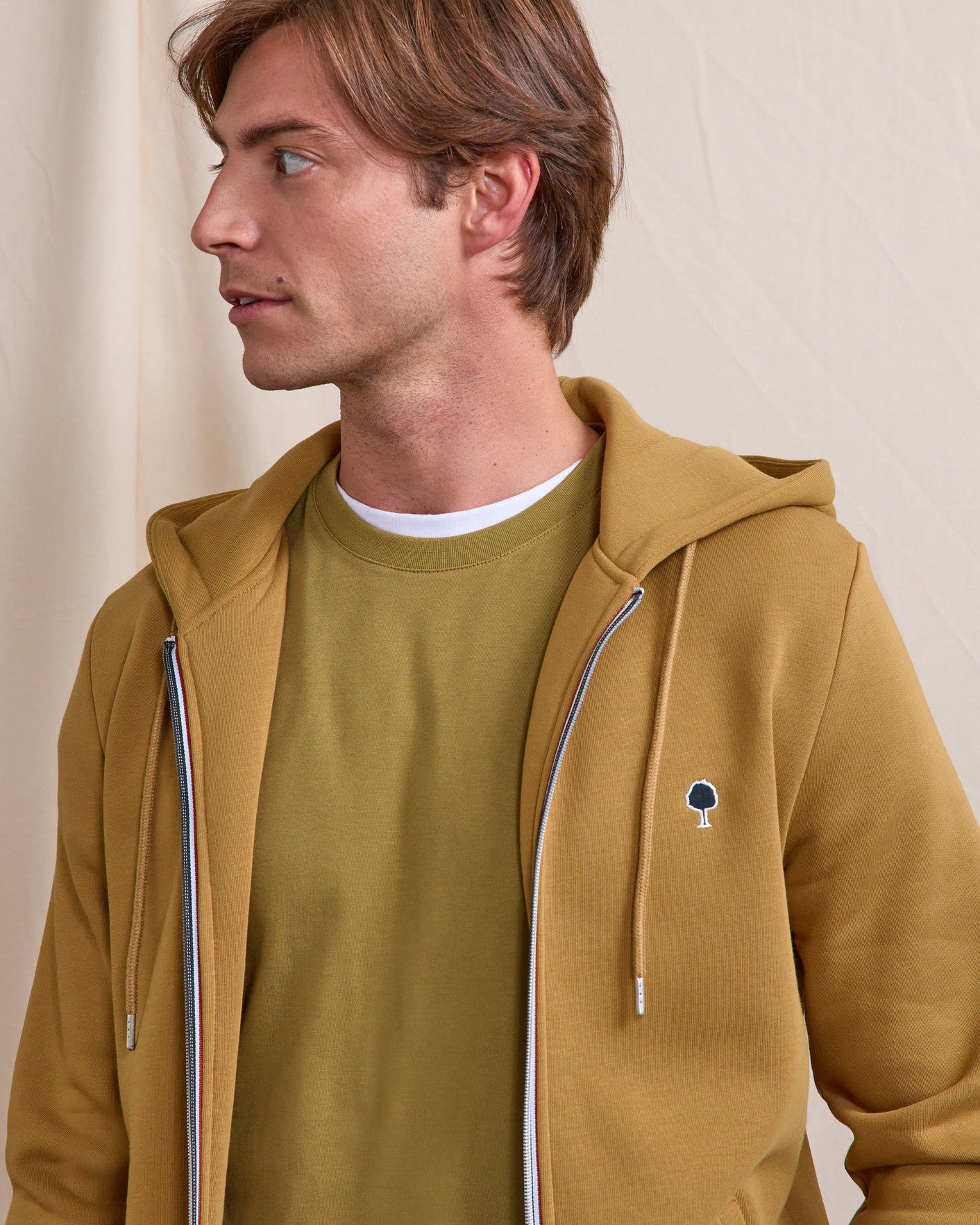 faguo-mesnil-sweat-zipp-capuche-moutarde image 3