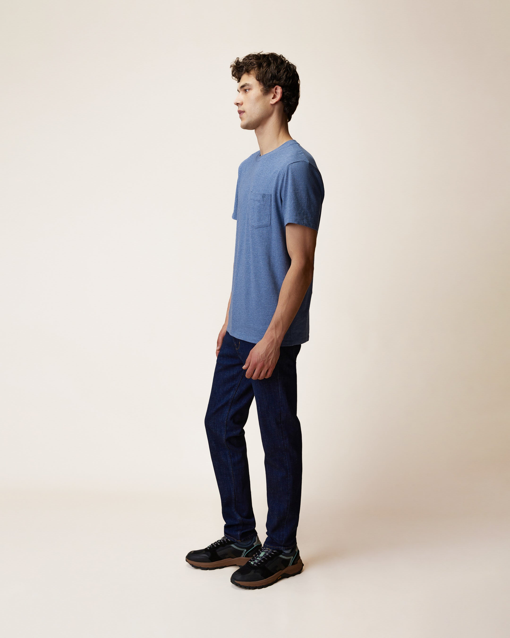 faguo-olonne-t-shirt-bleu-coton-poche-poitrine image 5