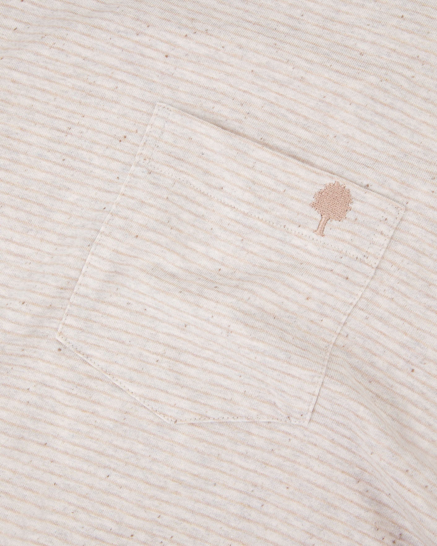 faguo-olonne-t-shirt-cr-me-et-beige-clair-poche-homme image 4