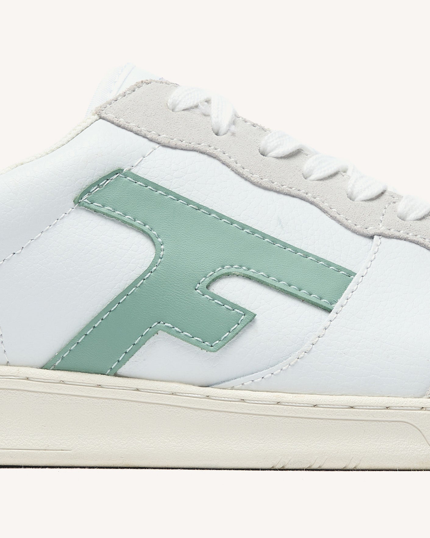 faguo-hazel-baskets-cuir-homme-blanc-et-lichen image 4