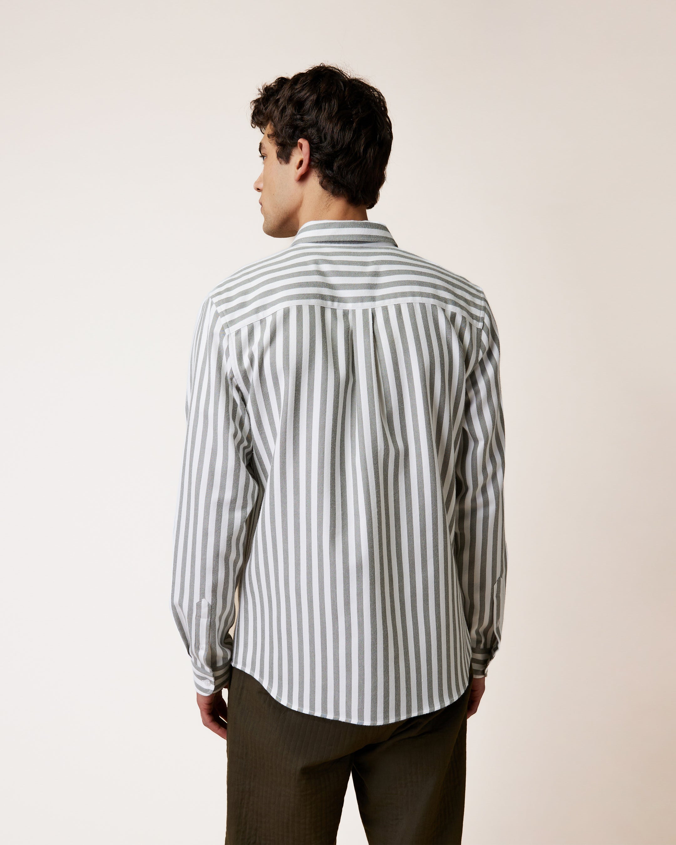 faguo-ivoy-chemise-ray-e-cru-et-vert-homme image 5