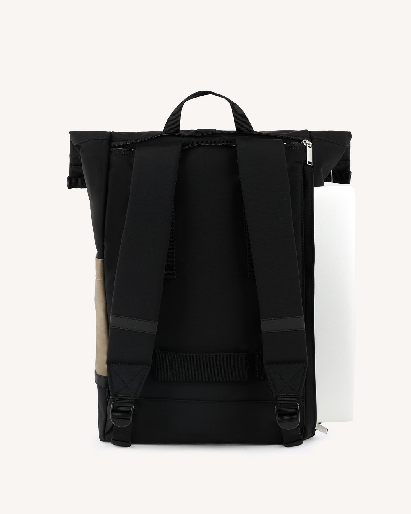 faguo-cycling-medium-sac-dos-noir-et-beige-18-2-23-5-l image 2