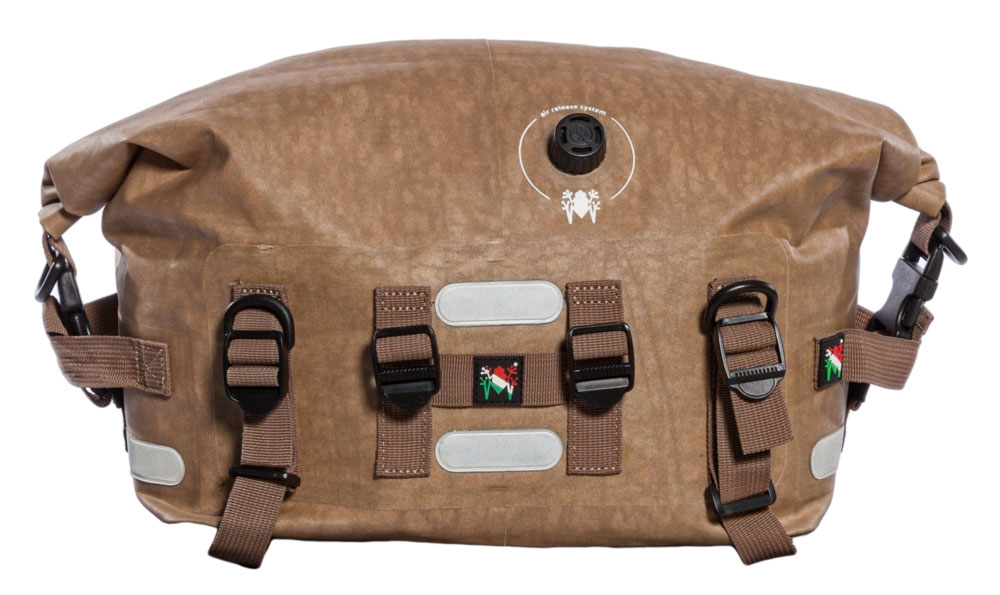amphibious-upbag-sacoche-selle-moto-tanche-ouverture-haute image 3