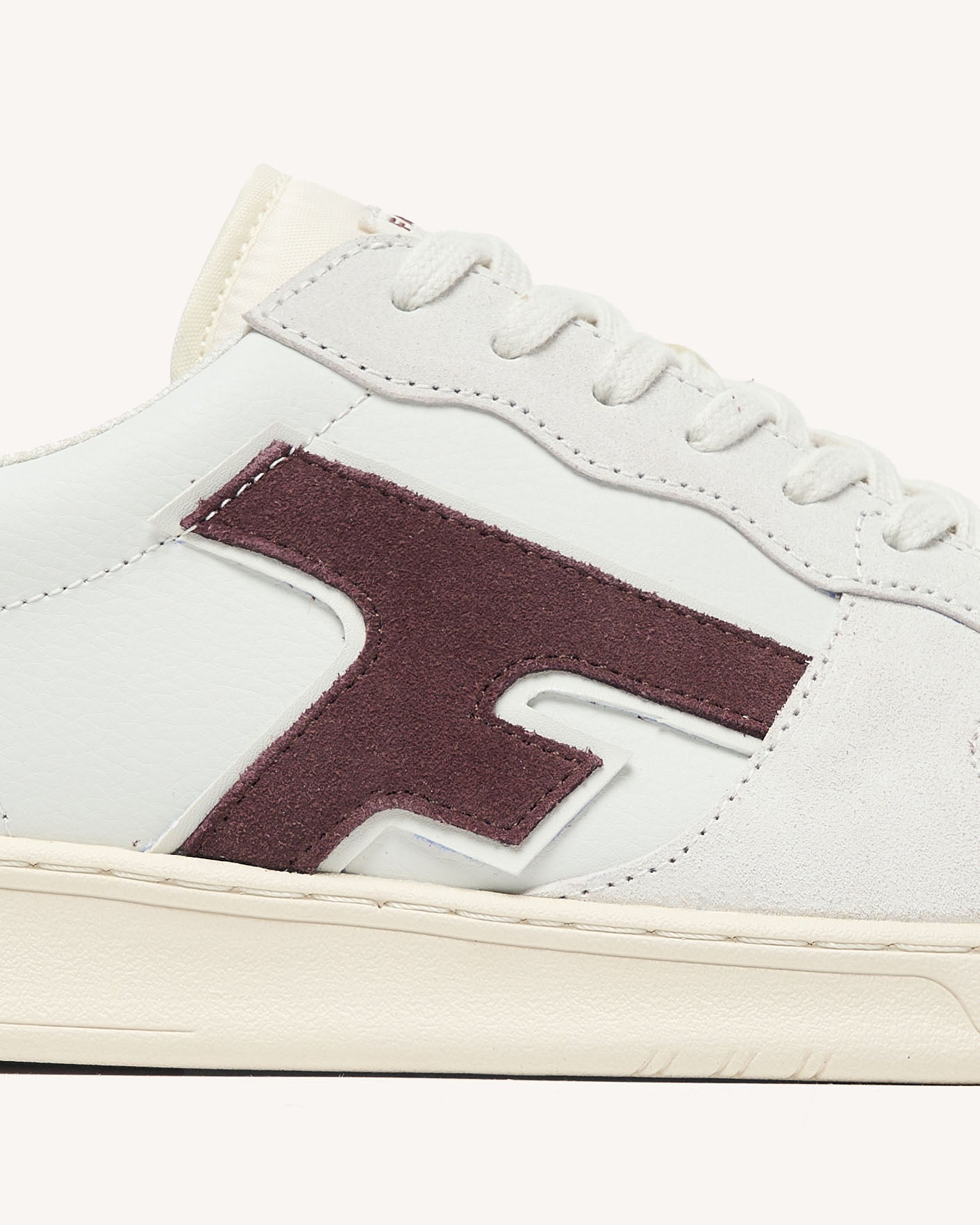 faguo-hazel-baskets-en-cuir-blanc-et-bordeaux-homme image 7