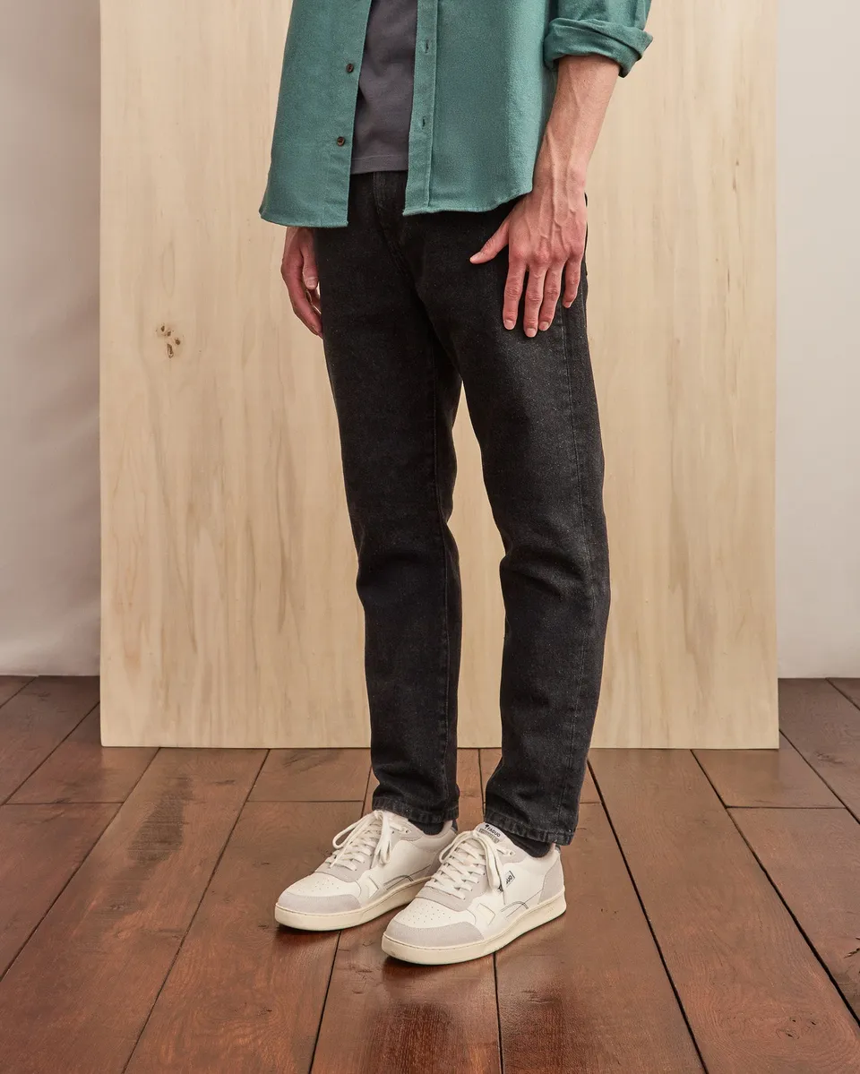 faguo-tapered-jean-noir-coton-denim image 1