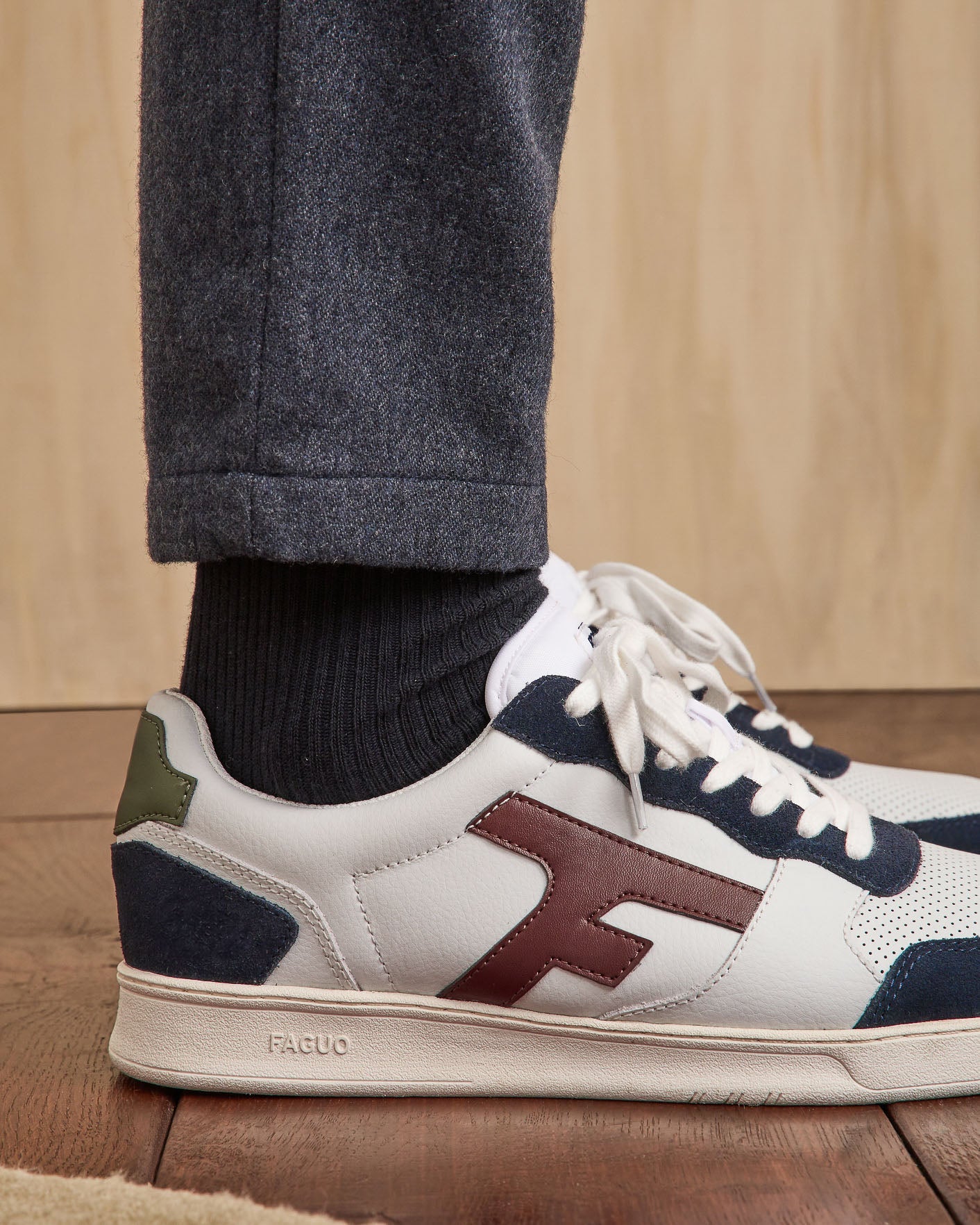faguo-hazel-baskets-cuir-blanc-bleu-marron image 8