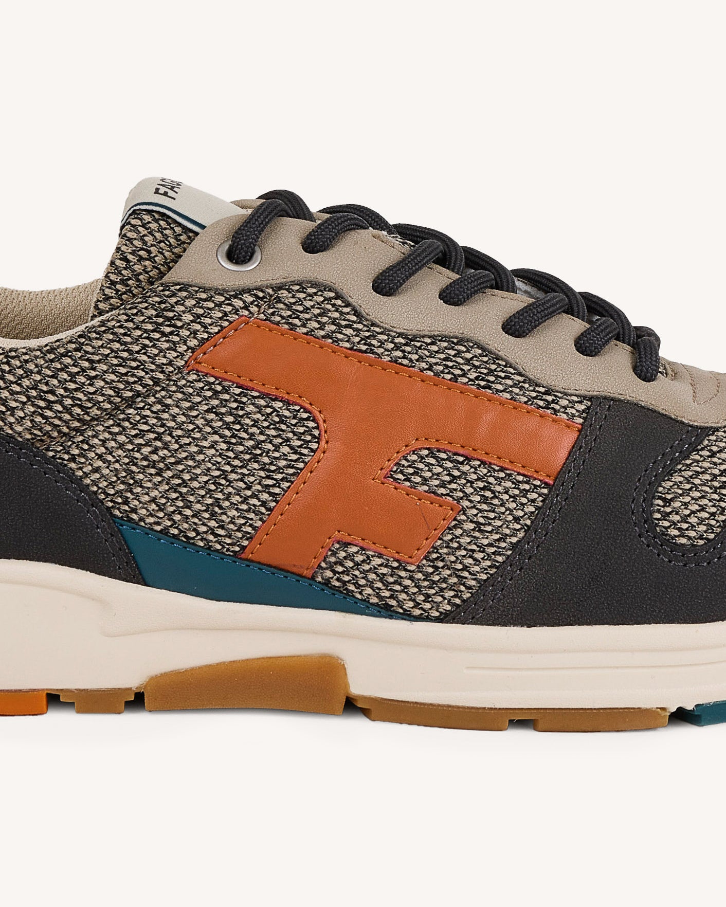 faguo-olive-baskets-running-lifestyle-cru-et-vert-clair image 5