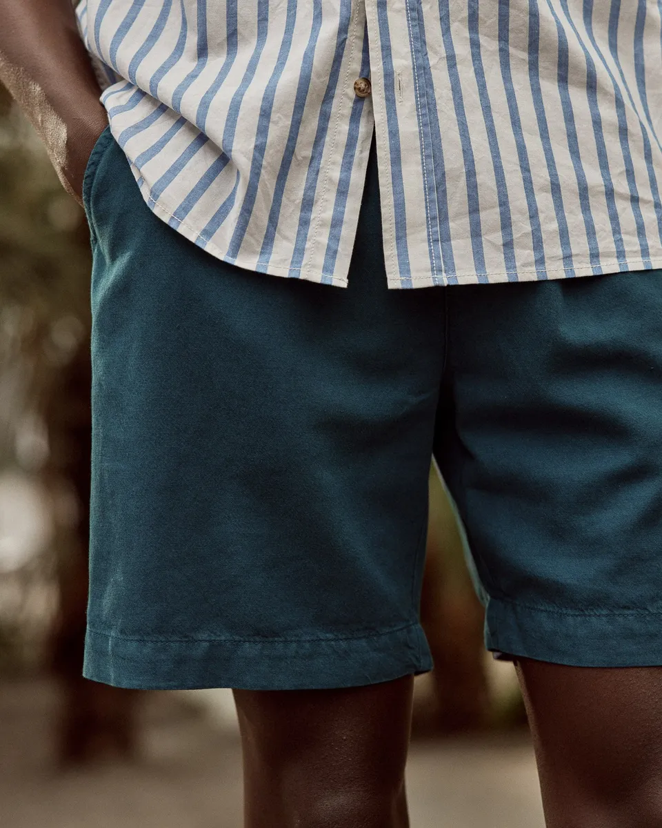 faguo-chevre-short-bleu-marine-lyocell-homme image 1