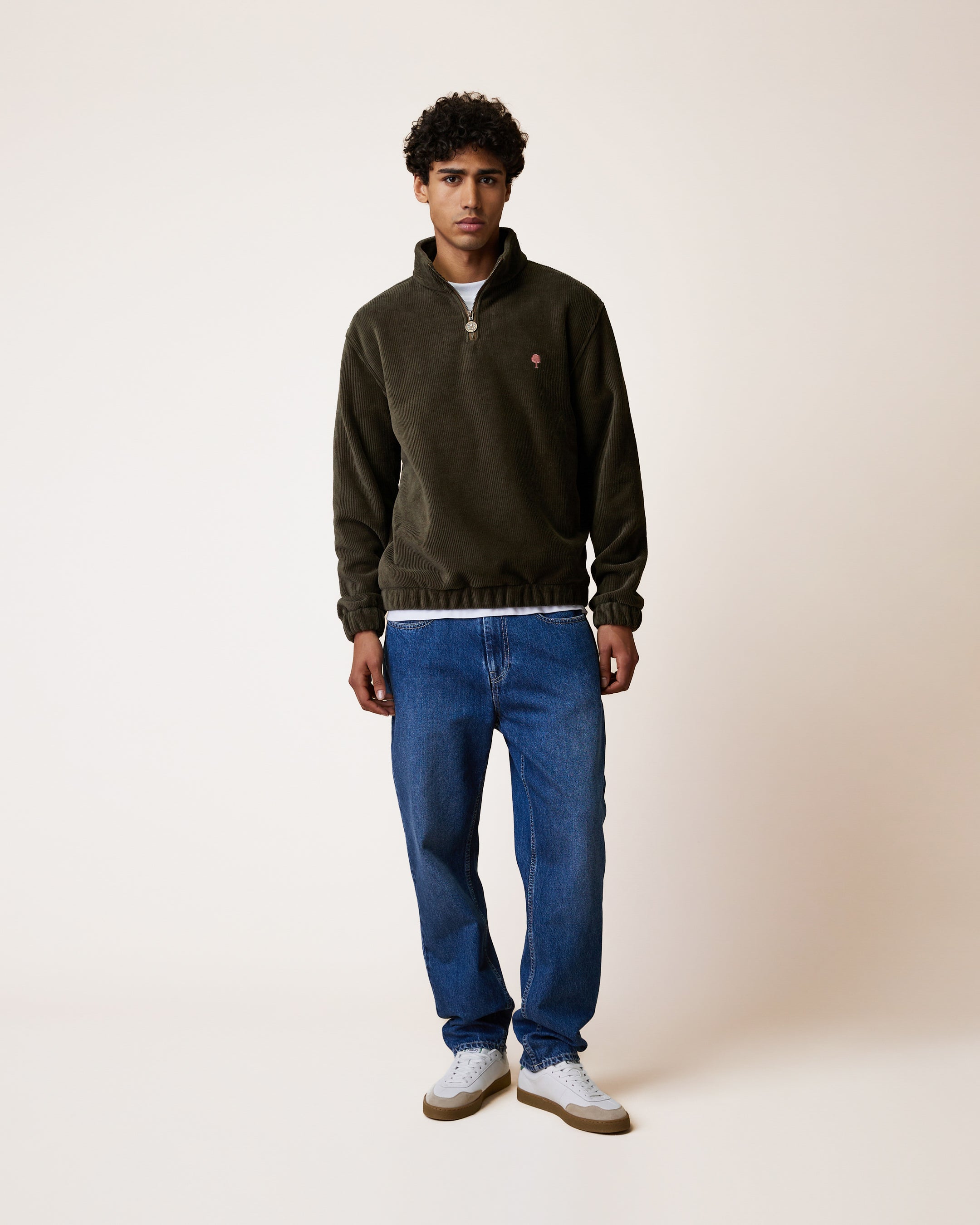 faguo-amboise-sweat-zipp-vert-olive-fonc-boxy image 5