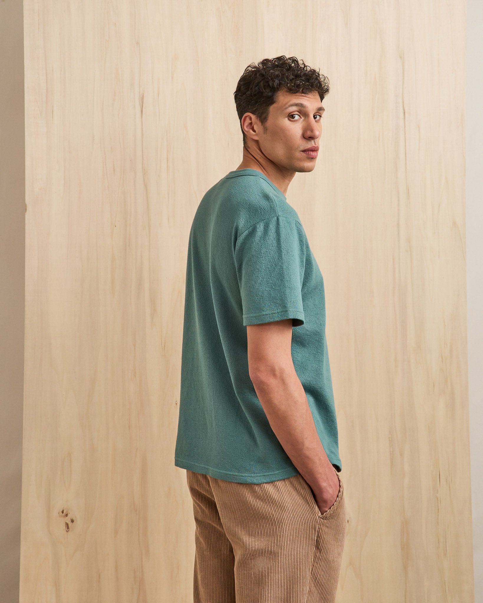 faguo-lugny-t-shirt-vert-clair-coton-coupe-loose image 3