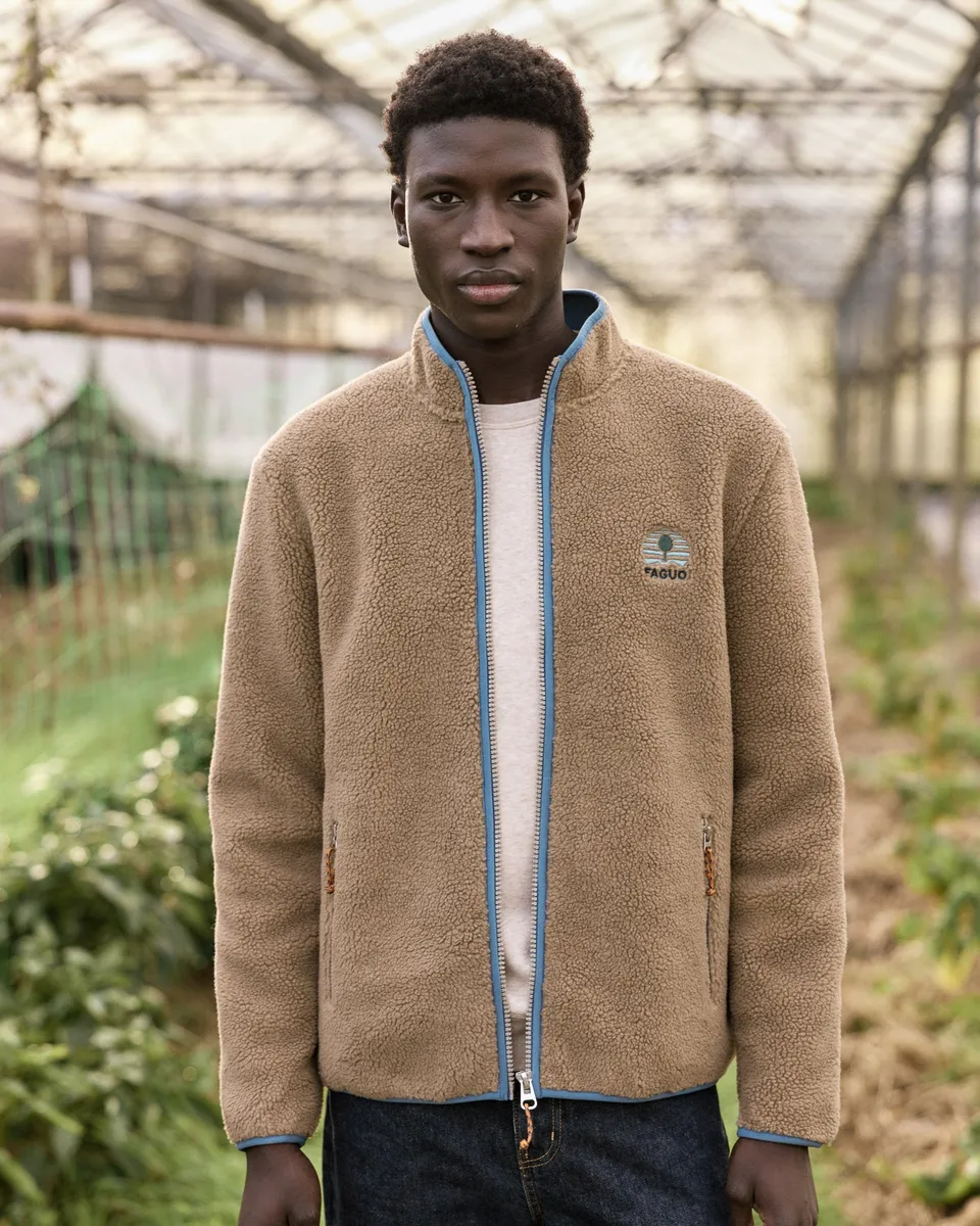 faguo-senonche-veste-polaire-sherpa-beige-bleu image 1
