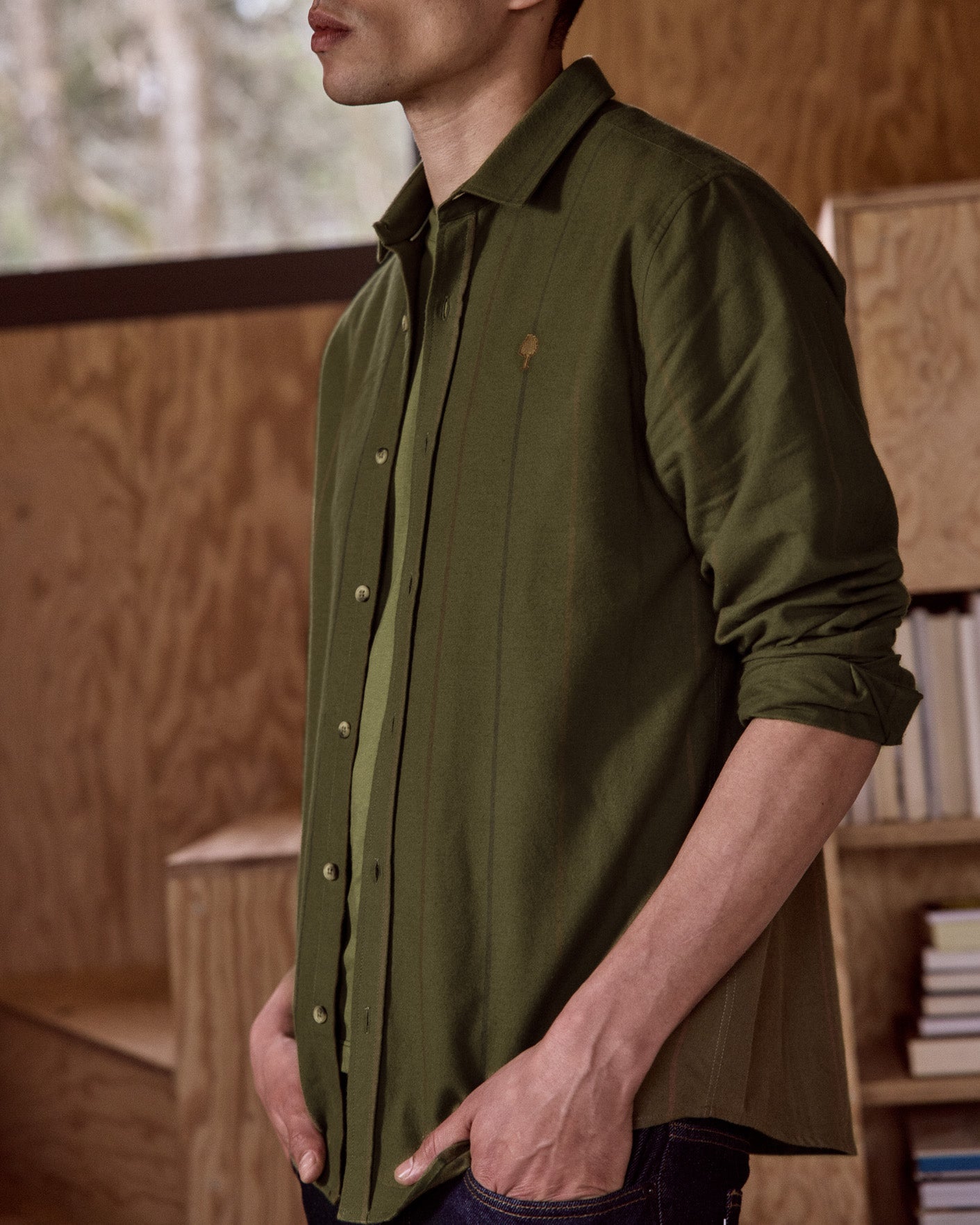 faguo-iraty-chemise-homme-kaki-et-multicolore-coupe-droite image 3
