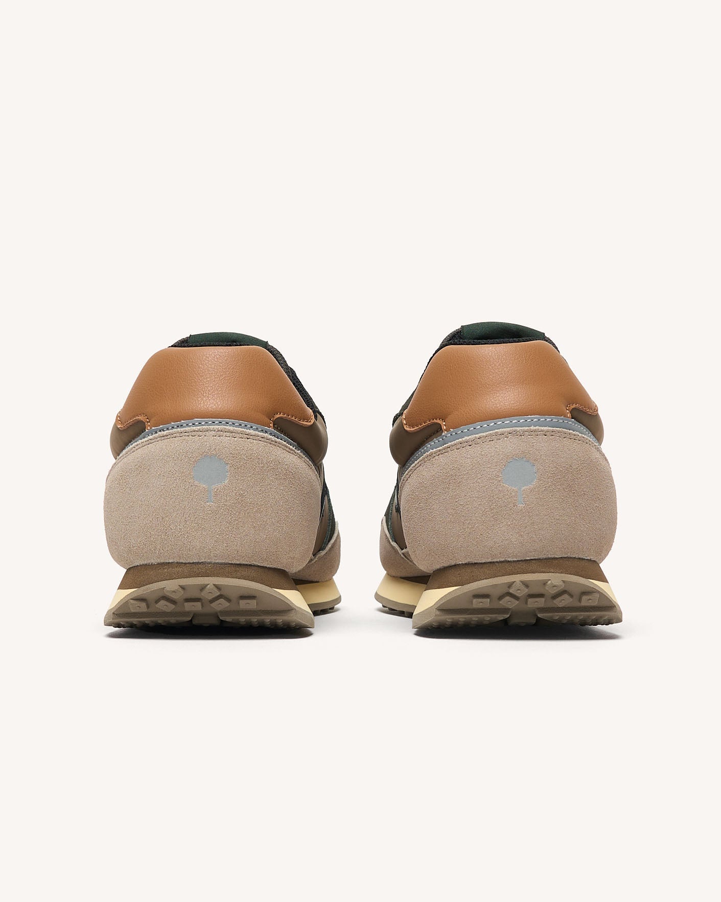 faguo-elm-baskets-kaki-et-camel-effet-doudoune image 4