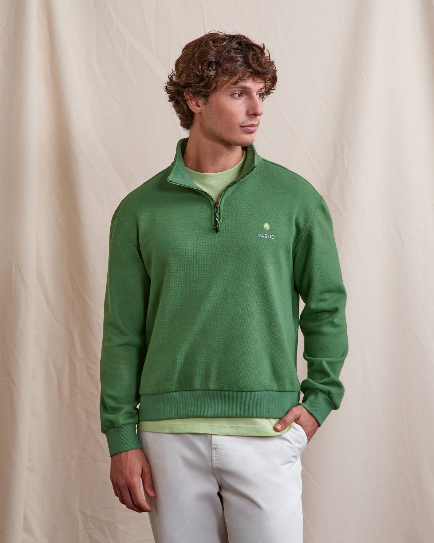 faguo-amboise-sweat-zipp-vert-sapin-molleton-boxy image 1