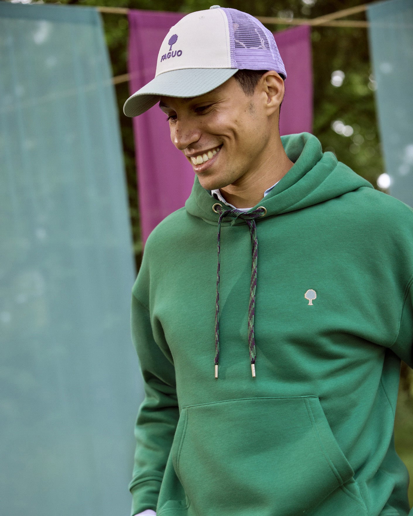 faguo-dirac-os-sweat-capuche-vert-meraude-boxy image 3