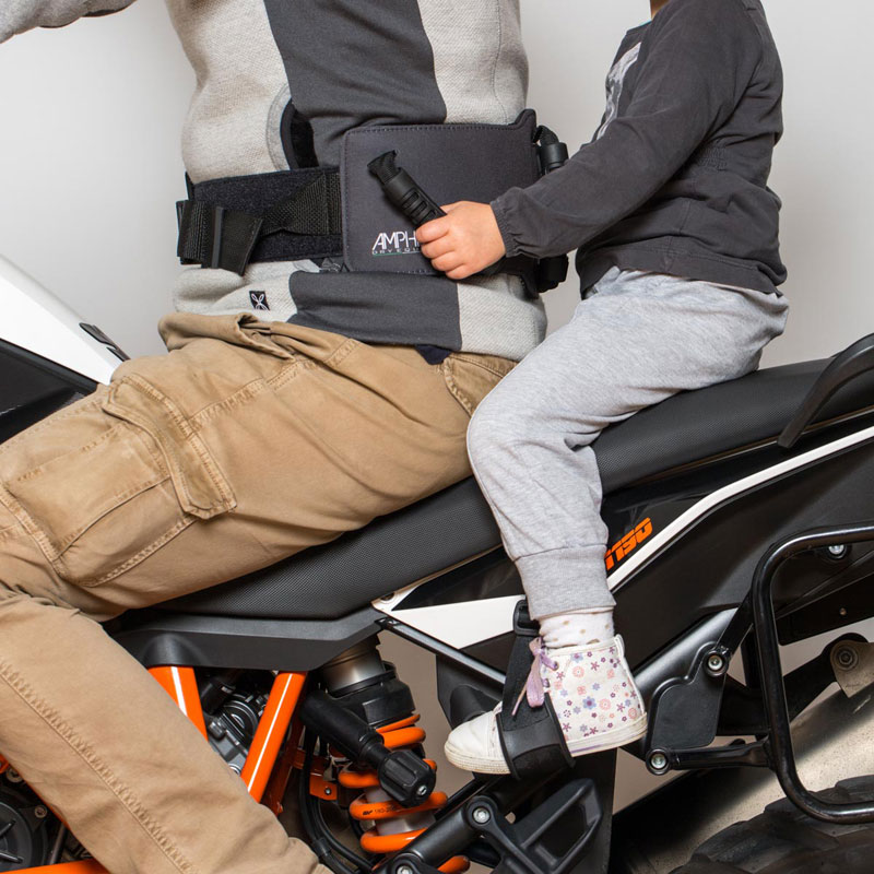 amphibious-babybiker-repose-pieds-universel-enfant-moto image 3