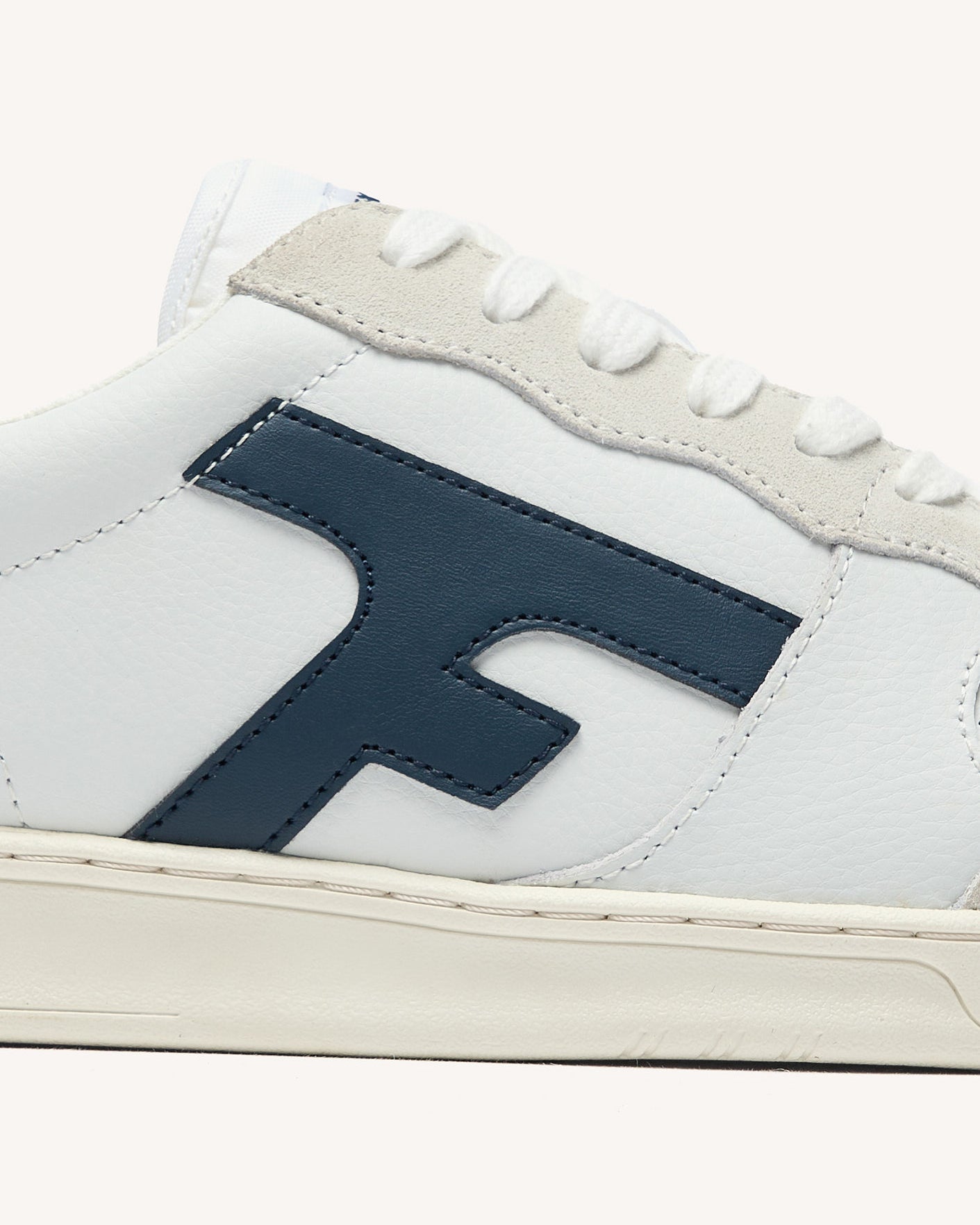 faguo-hazel-baskets-cuir-blanc-et-bleu-marine-homme image 4