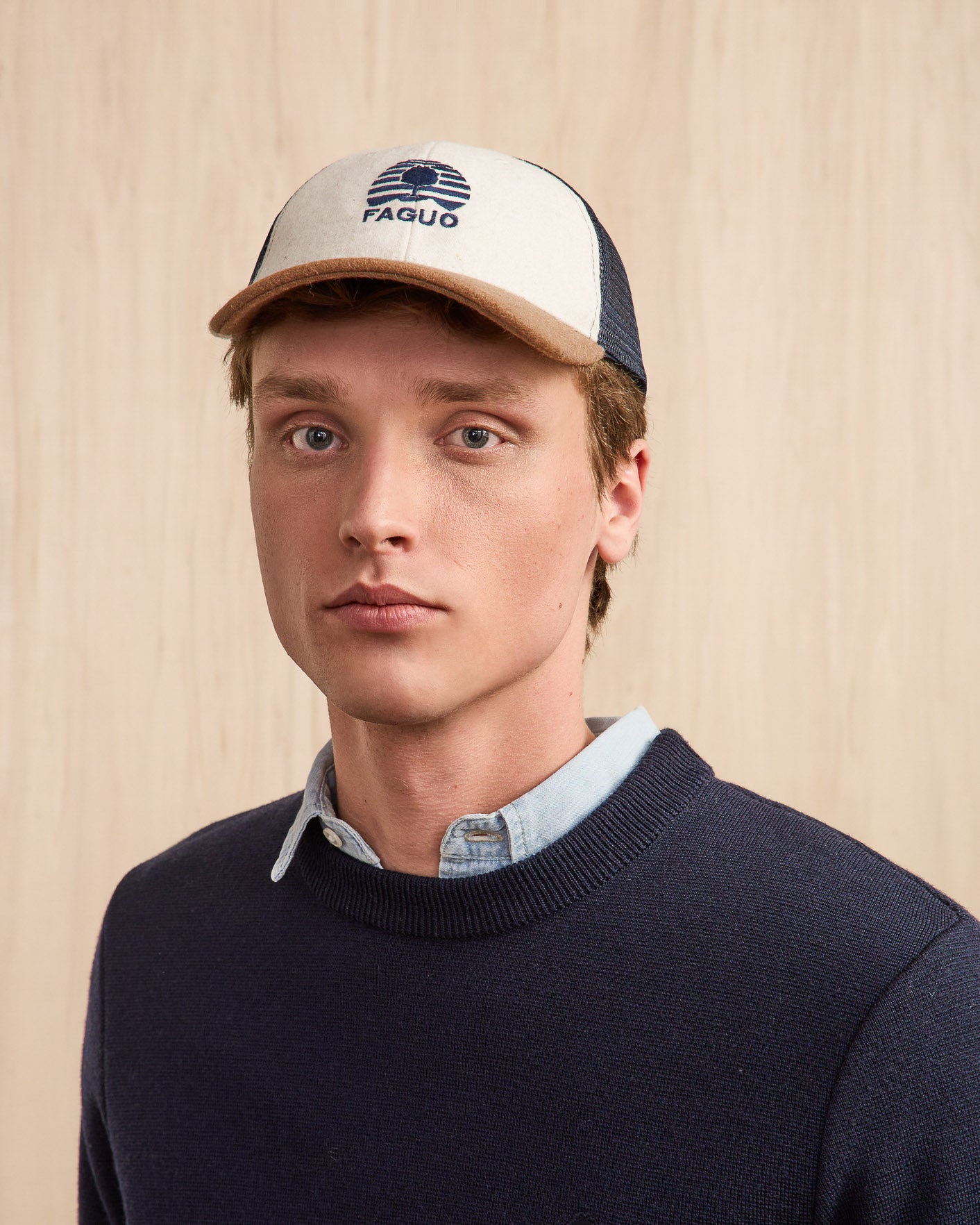 faguo-trucker-casquette-bleu-marine-et-cru image 1