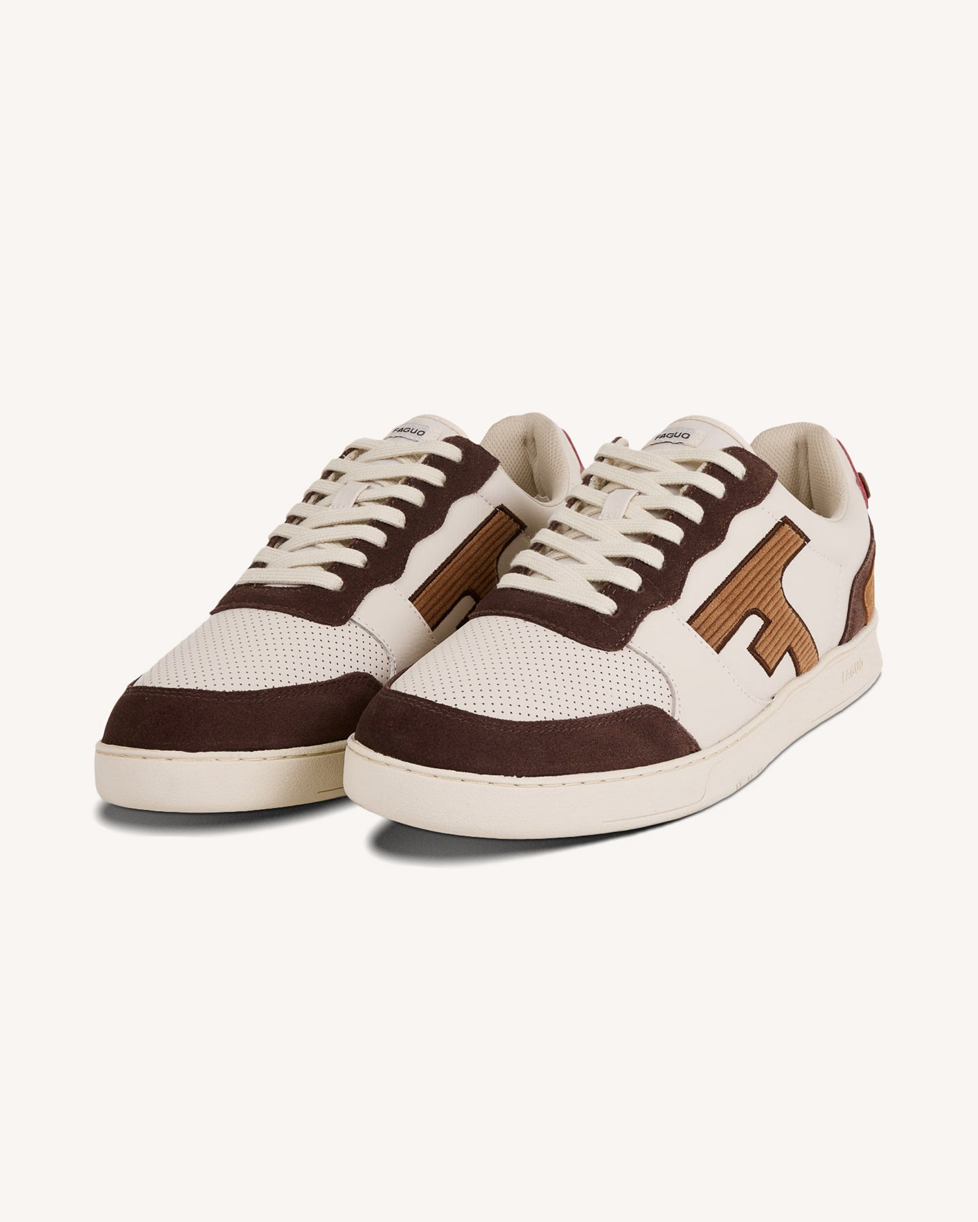 faguo-hazel-baskets-cuir-su-de-cru-et-marron image 4