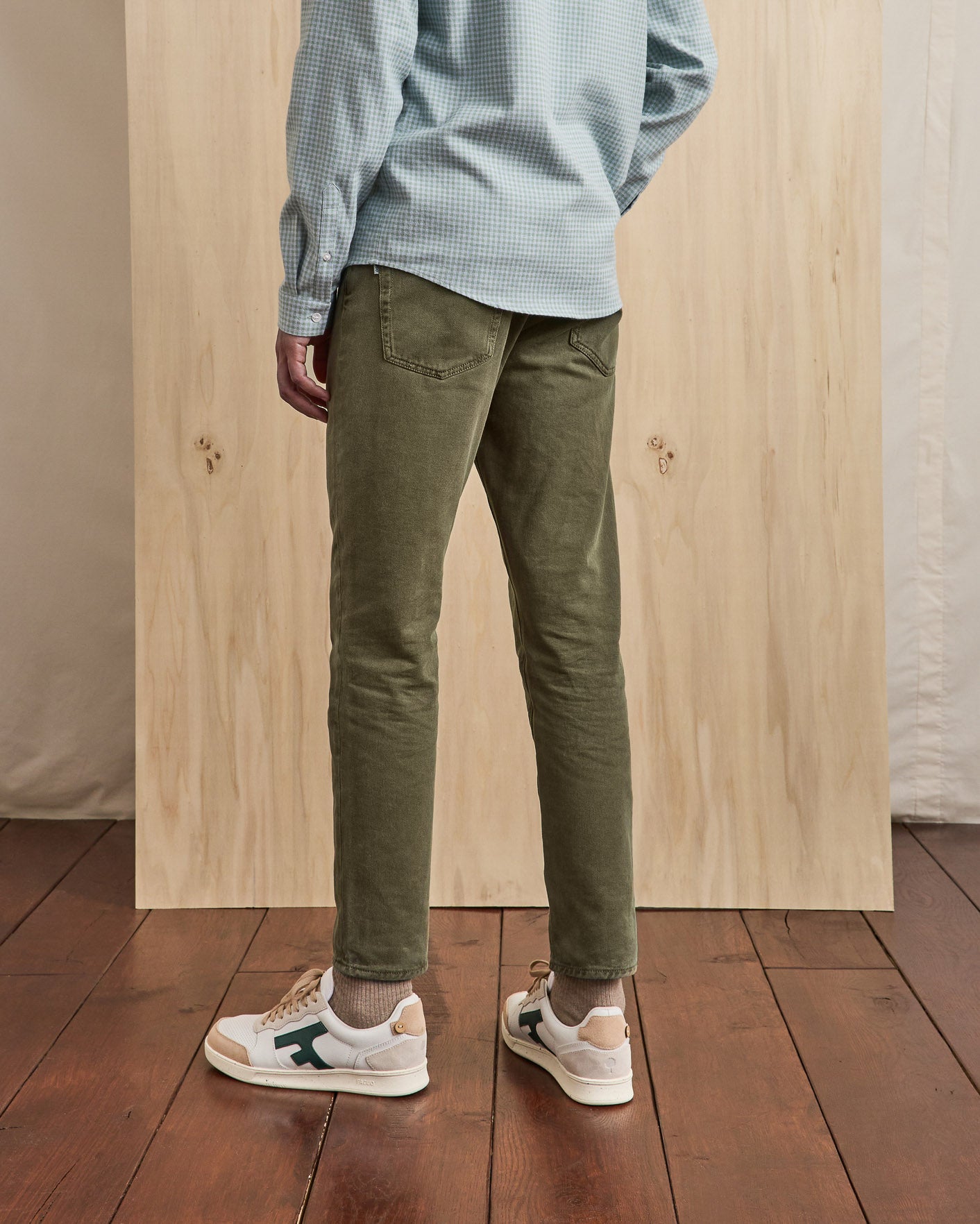 faguo-tapered-jean-homme-marron-coton-recycl-coupe-fusel-e image 4