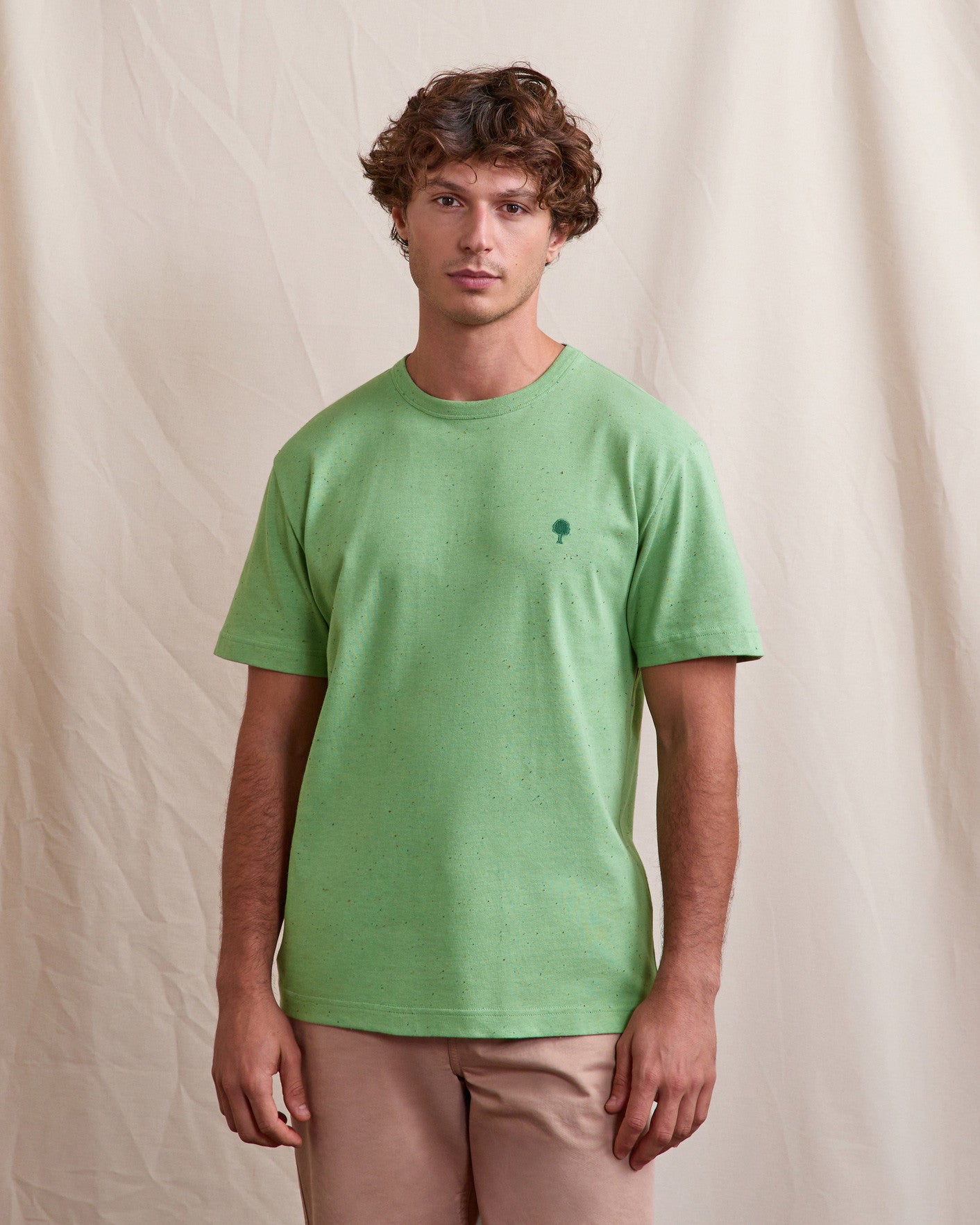 faguo-lugny-t-shirt-chin-vert-coton-bio-oversize image 1