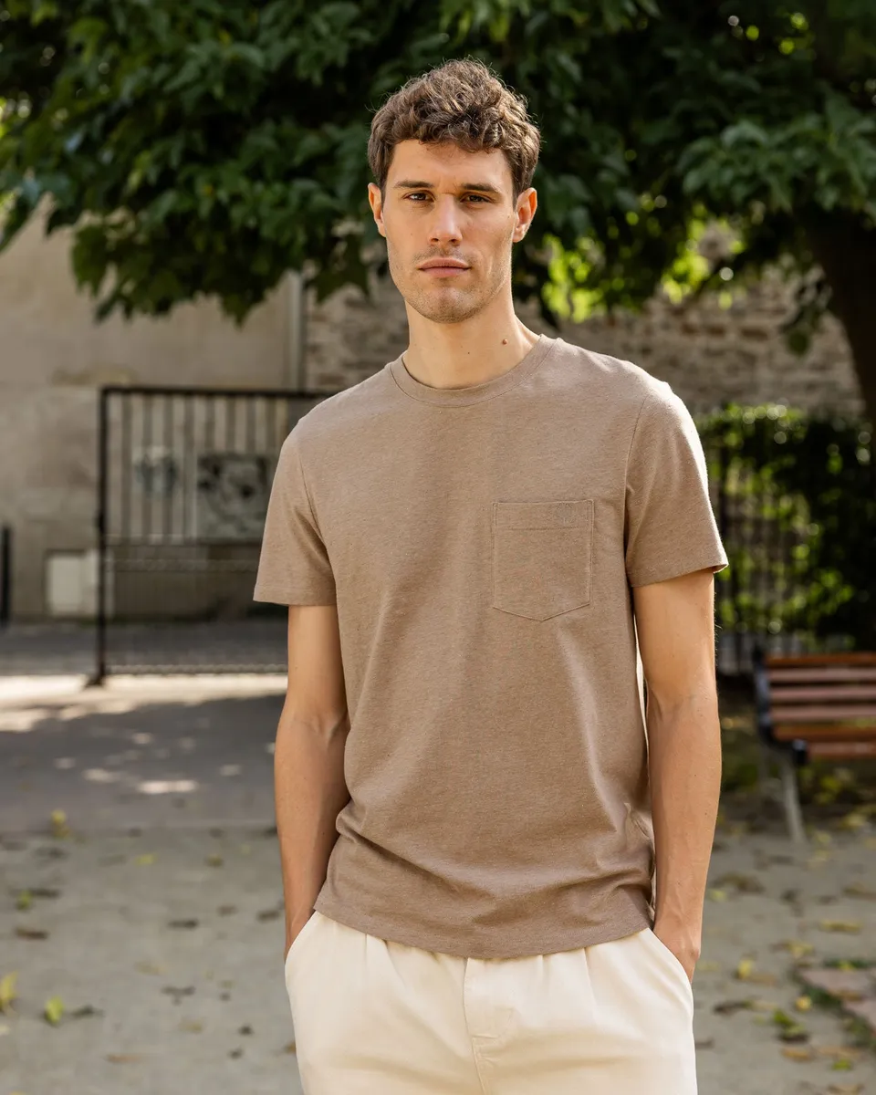 faguo-olonne-t-shirt-taupe-poche-coton image 1