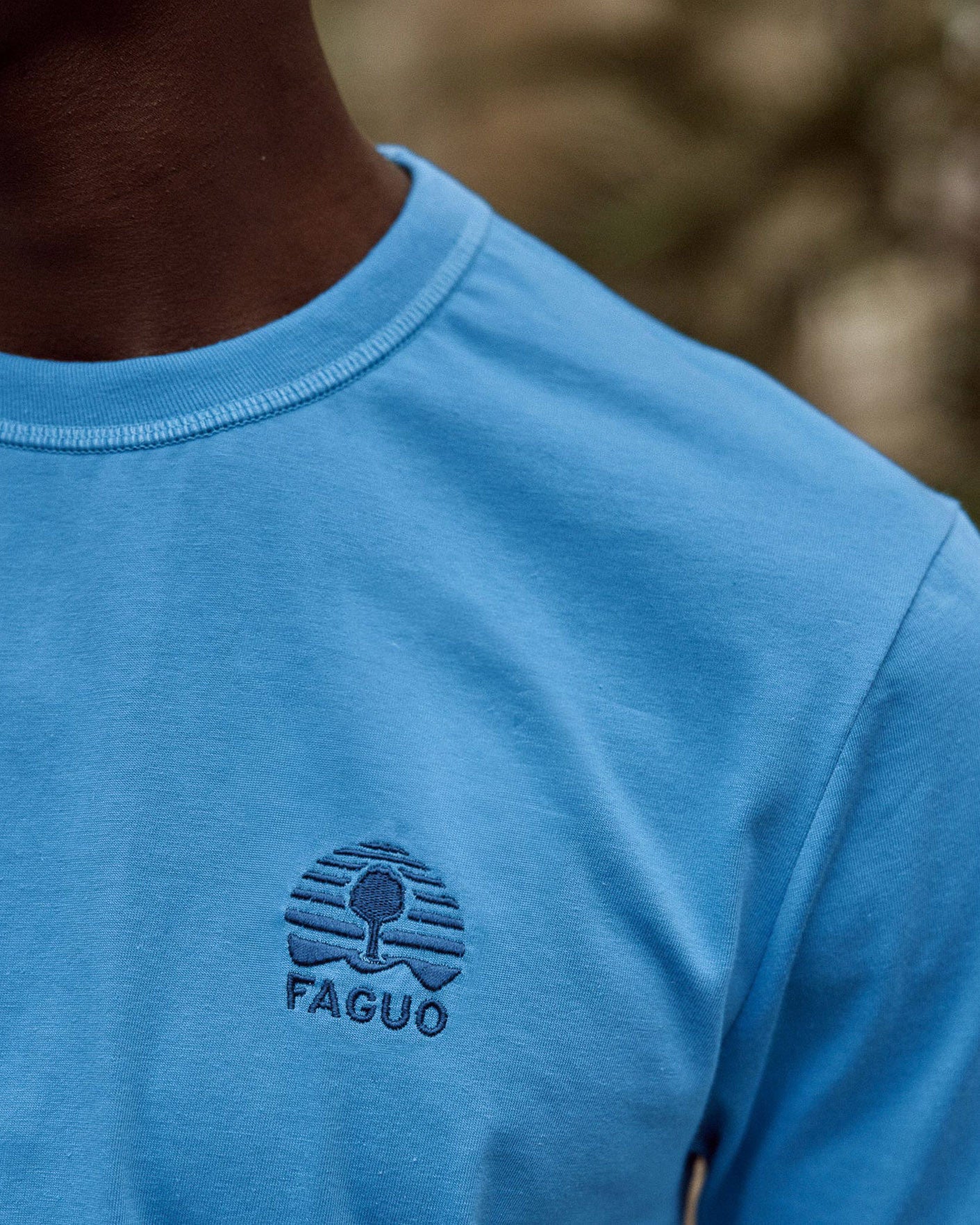 faguo-lugny-t-shirt-bleu-azur-coton-loose-homme image 4