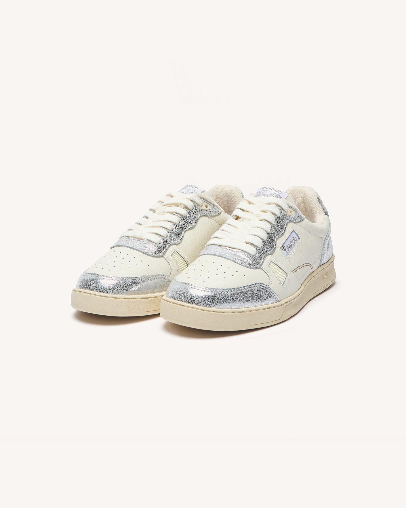 faguo-commute-1-baskets-femme-blanc-et-argent-cuir image 3