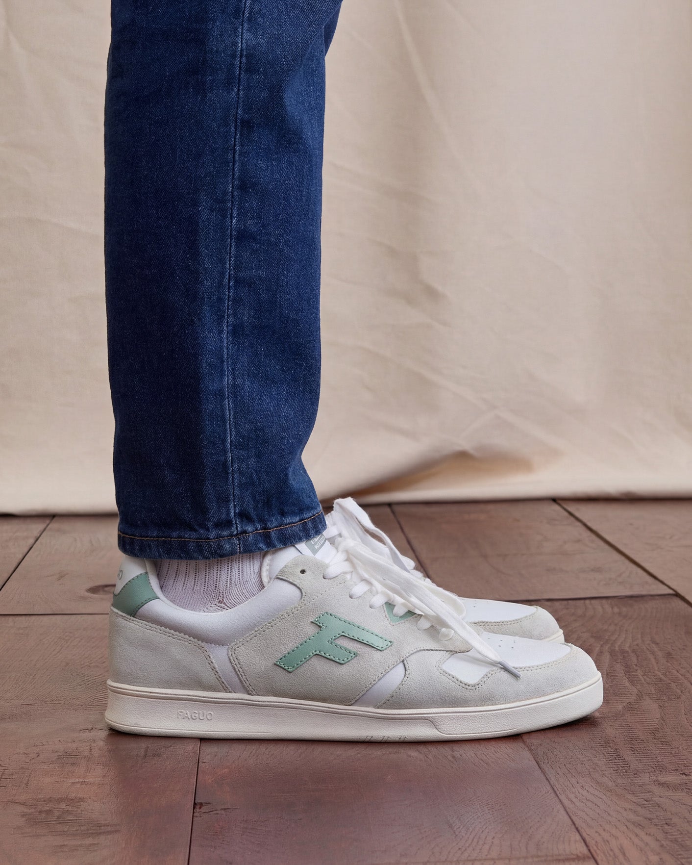 faguo-palmer-baskets-homme-blanc-et-vert-clair-cuir image 2