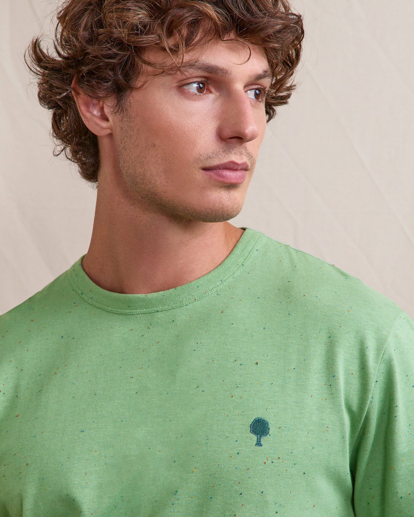 faguo-lugny-t-shirt-chin-vert-coton-bio-oversize image 3