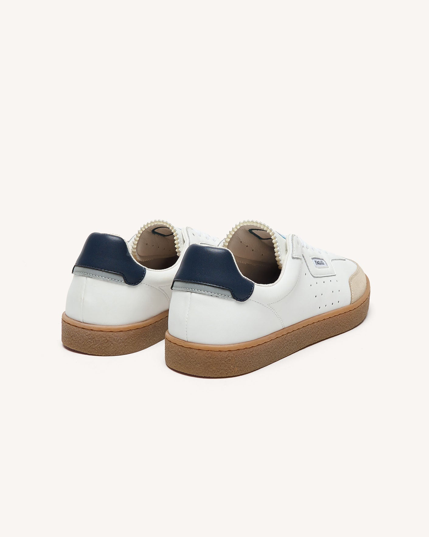faguo-lumbo-baskets-cuir-et-su-de-blanc-et-bleu image 3