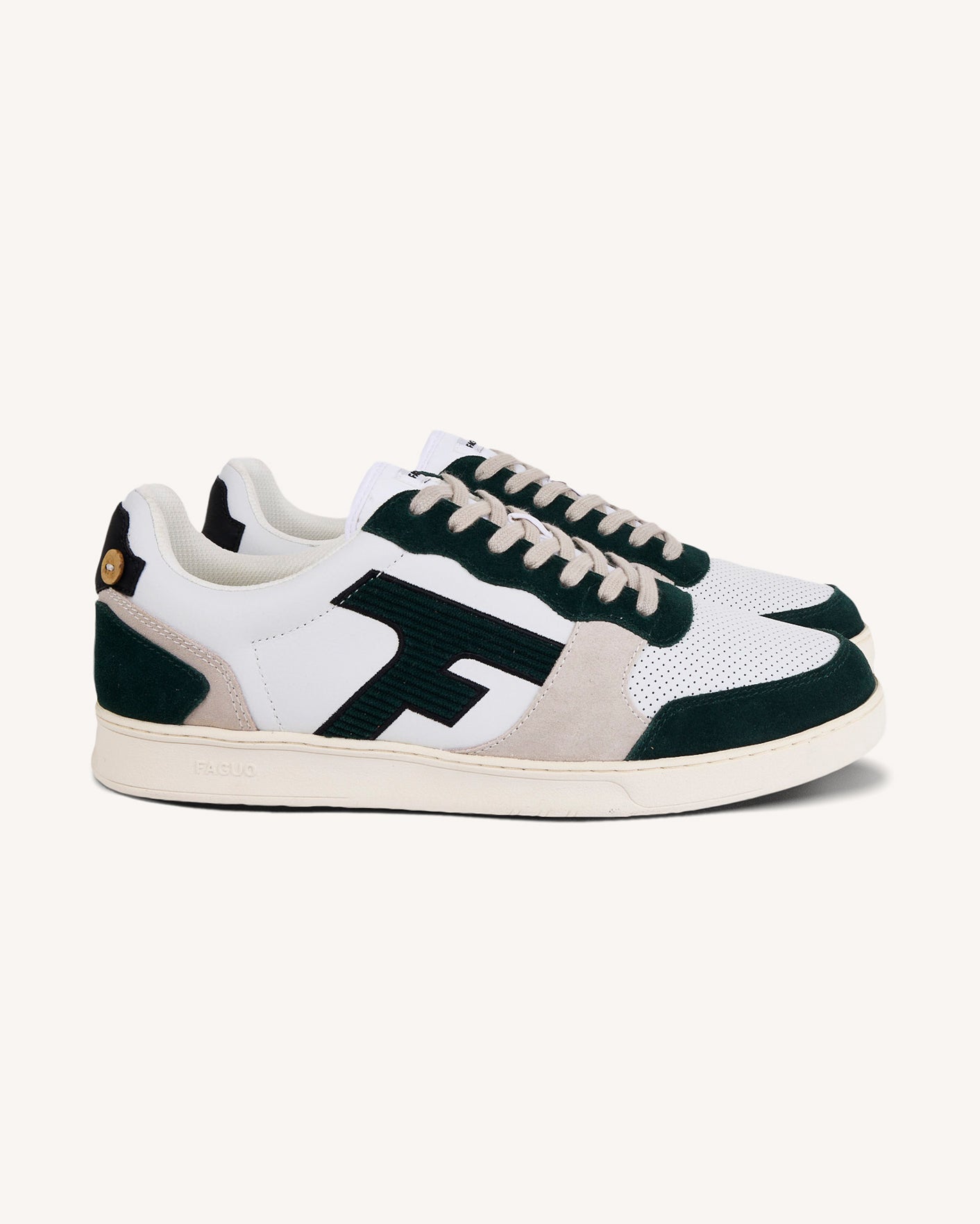 faguo-hazel-baskets-cuir-blanc-et-vert-fonc image 1