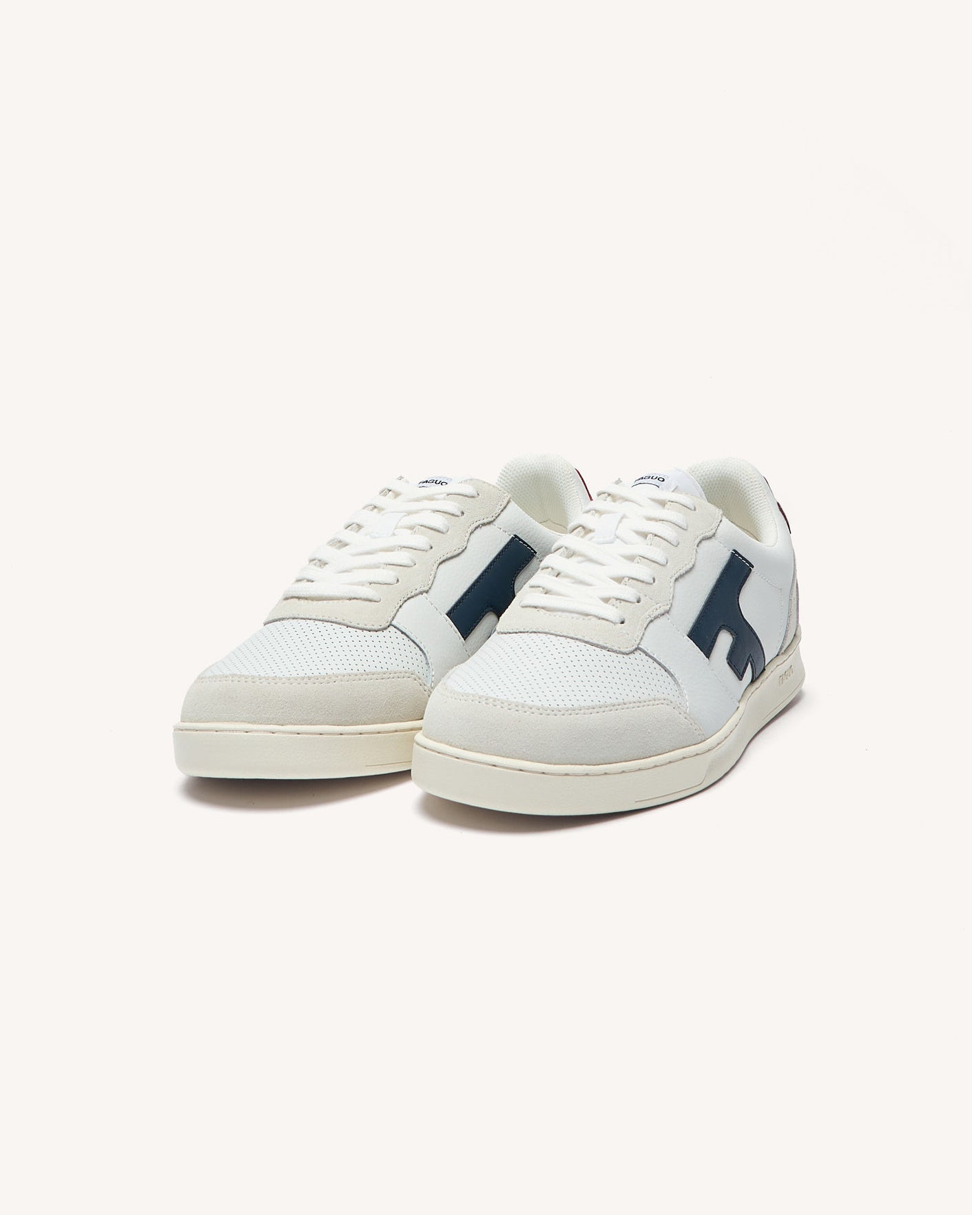 faguo-hazel-baskets-cuir-blanc-et-bleu-marine-homme image 2
